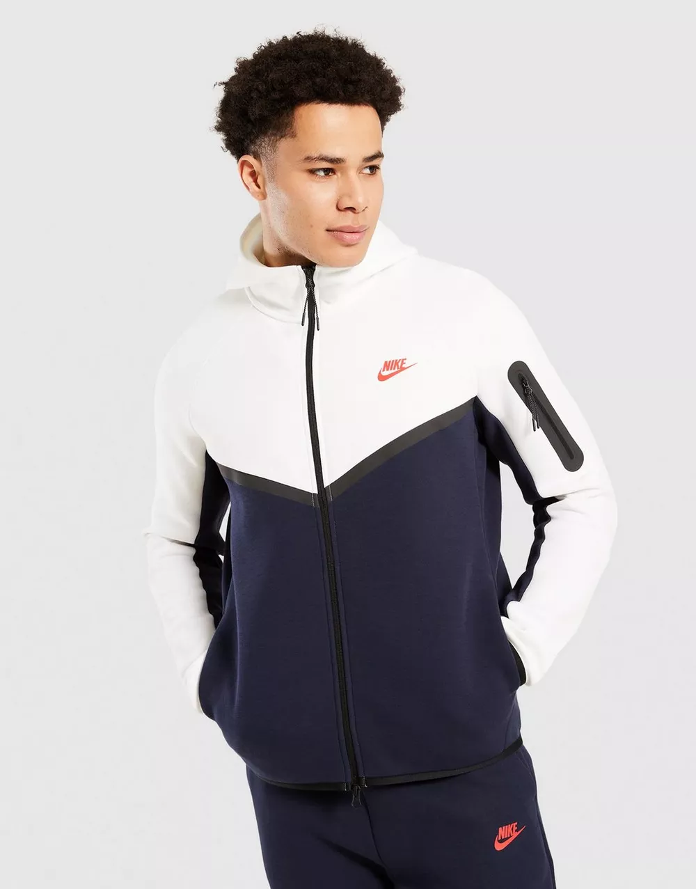 NIKE КОФТА НА БЛИСКАВЦІ З КАПЮШОНОМ   M NK TCH FLC FZ WR, фото 1 з 4