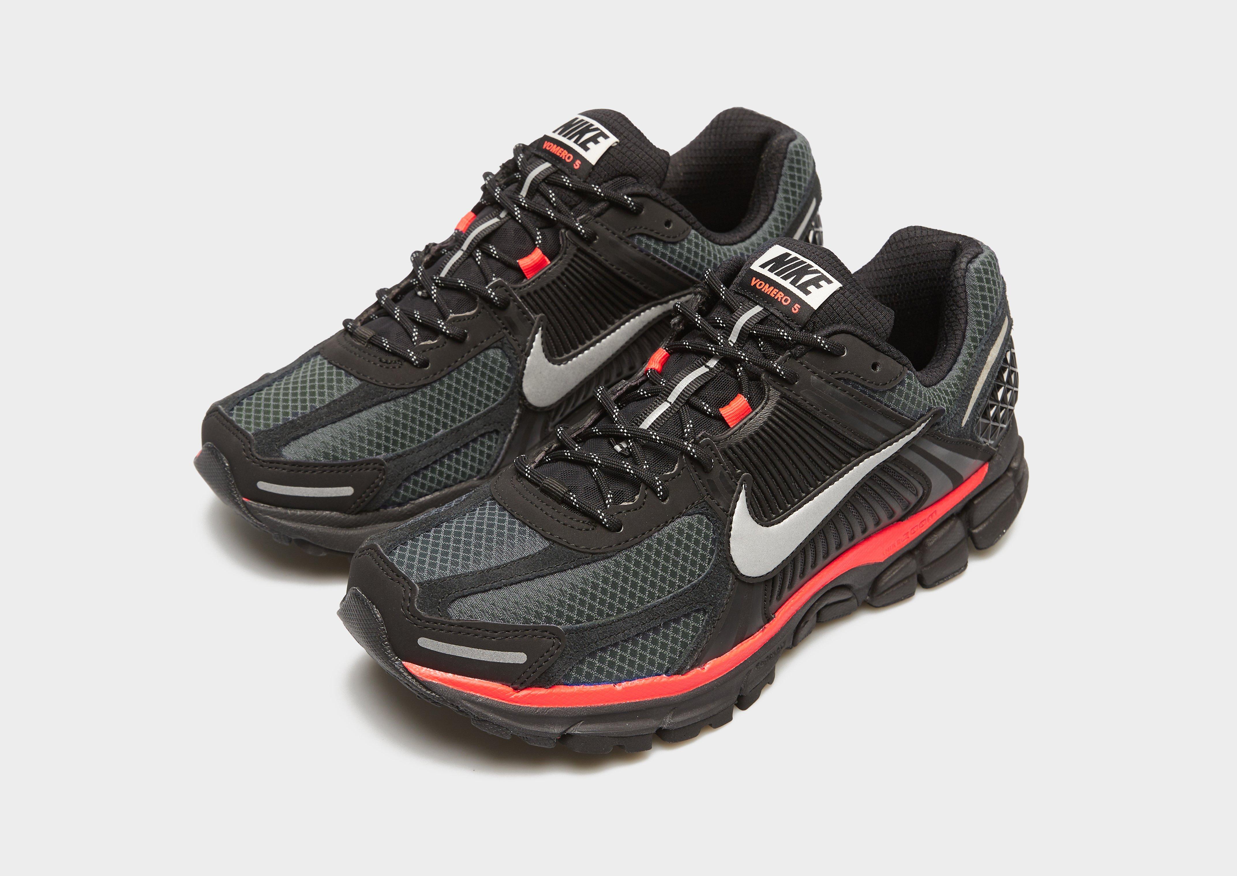 Adidași pentru bărbați NIKE ZOOM VOMERO 5 HV2527-002 Negru