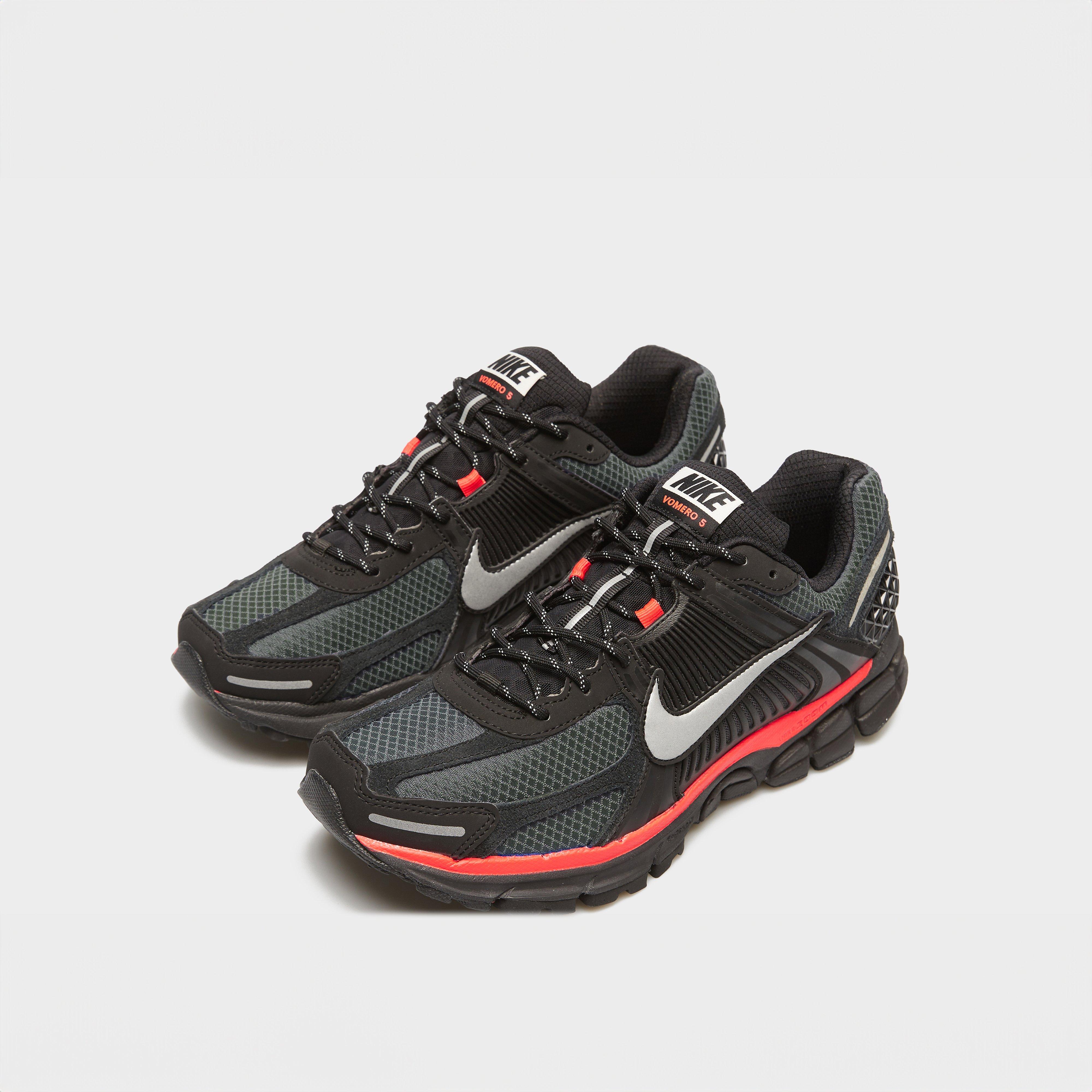 Férfi sneakers NIKE ZOOM VOMERO 5