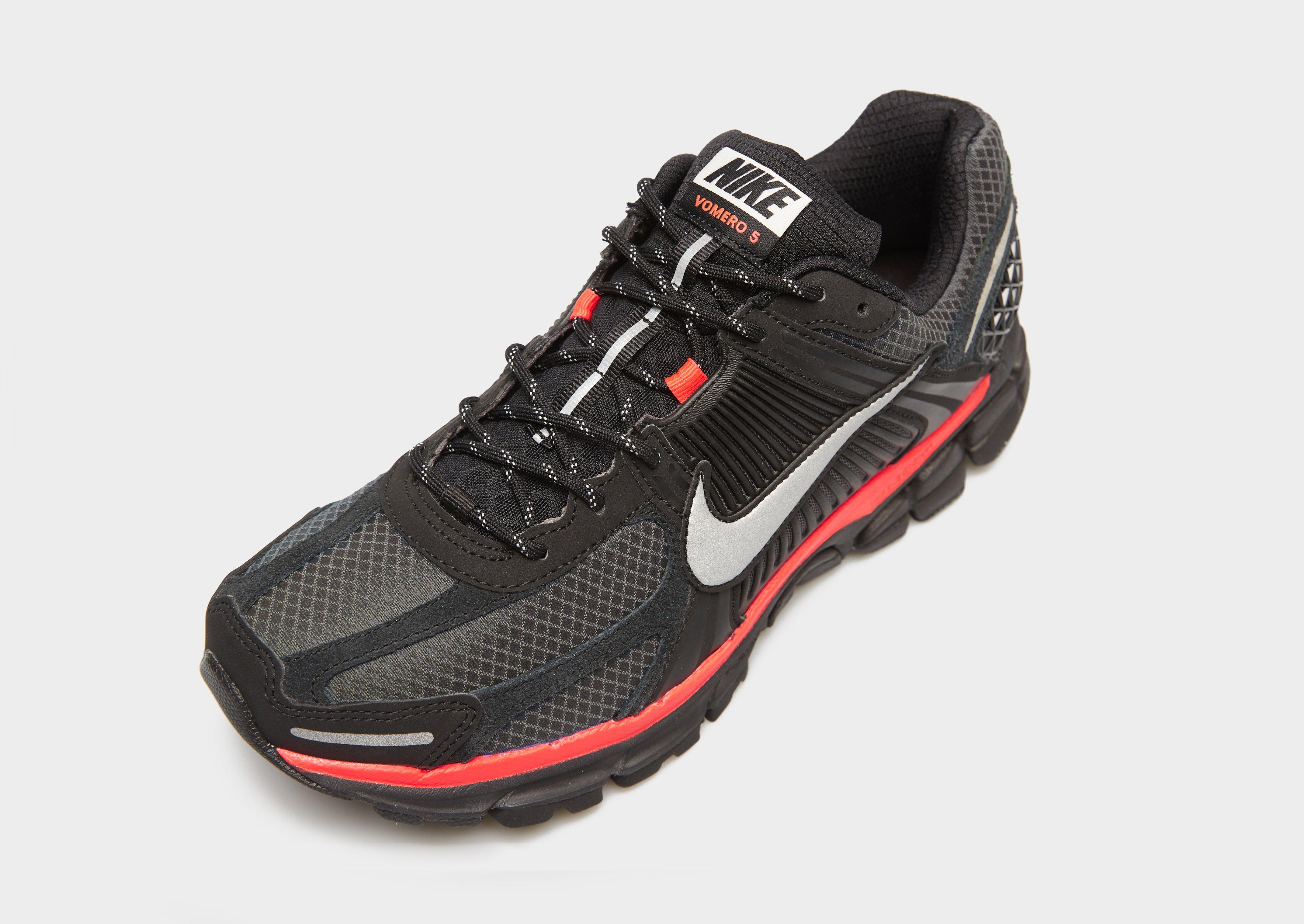 Adidași pentru bărbați NIKE ZOOM VOMERO 5 HV2527-002 Negru