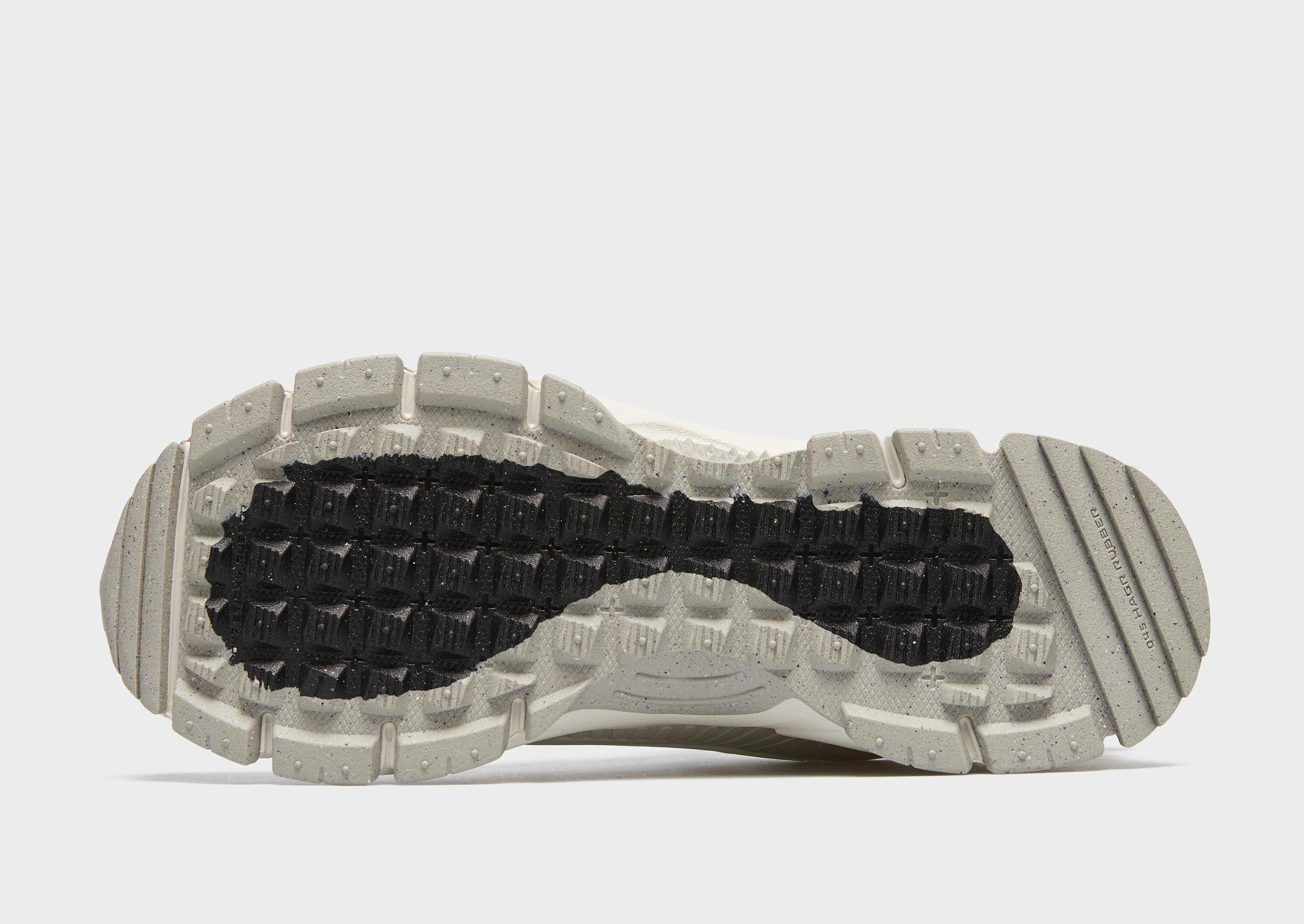 Pánske tenisky NIKE ZOOM VOMERO ROAM SYN HV5951-100 Biela