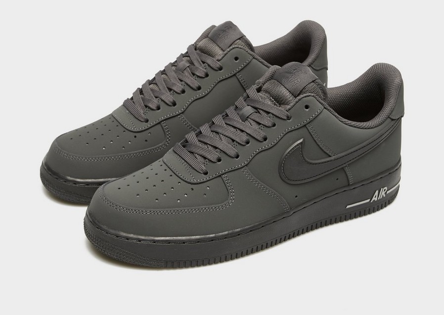 Мъжки маратонки NIKE AIR FORCE 1 '07 