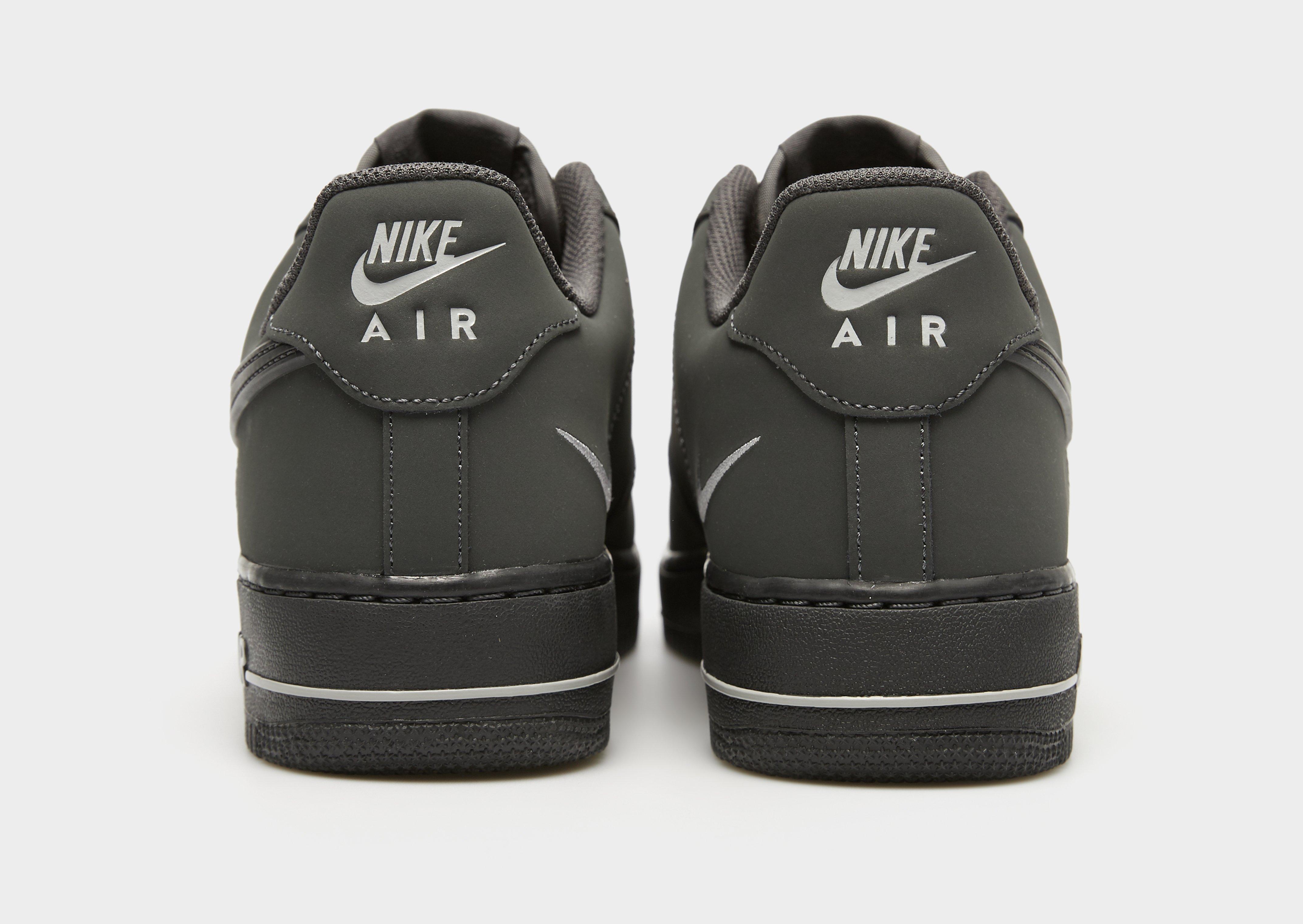Adidași pentru bărbați NIKE AIR FORCE 1 '07  HV6223-002 Gri