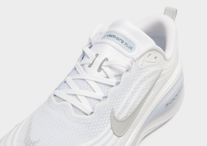 Nike Vomero Plus