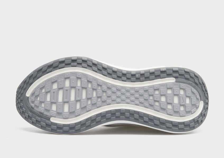 Nike Vomero Plus