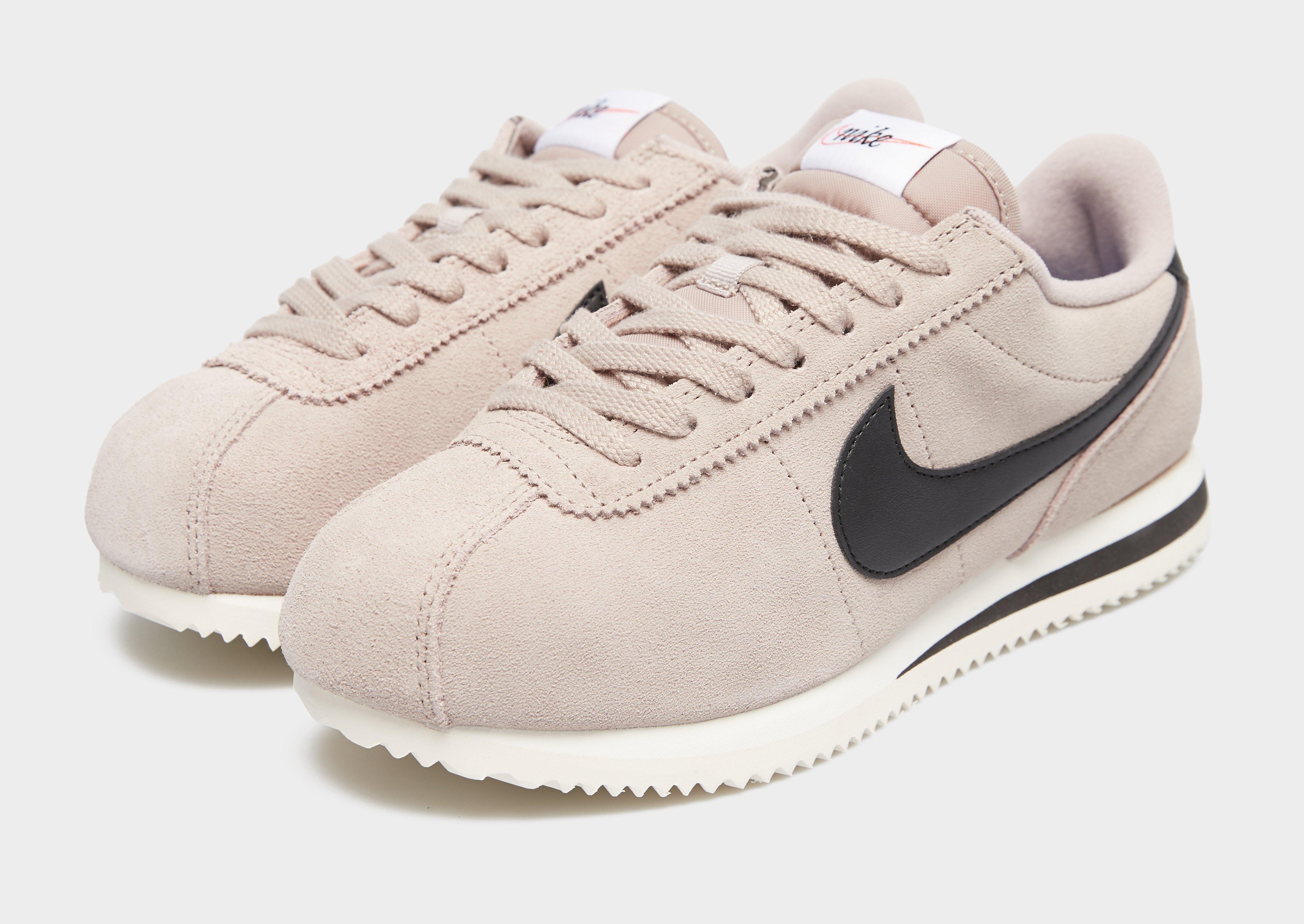 Buty sneakersy damskie NIKE W CORTEZ SUEDE IB1857-201 Szary