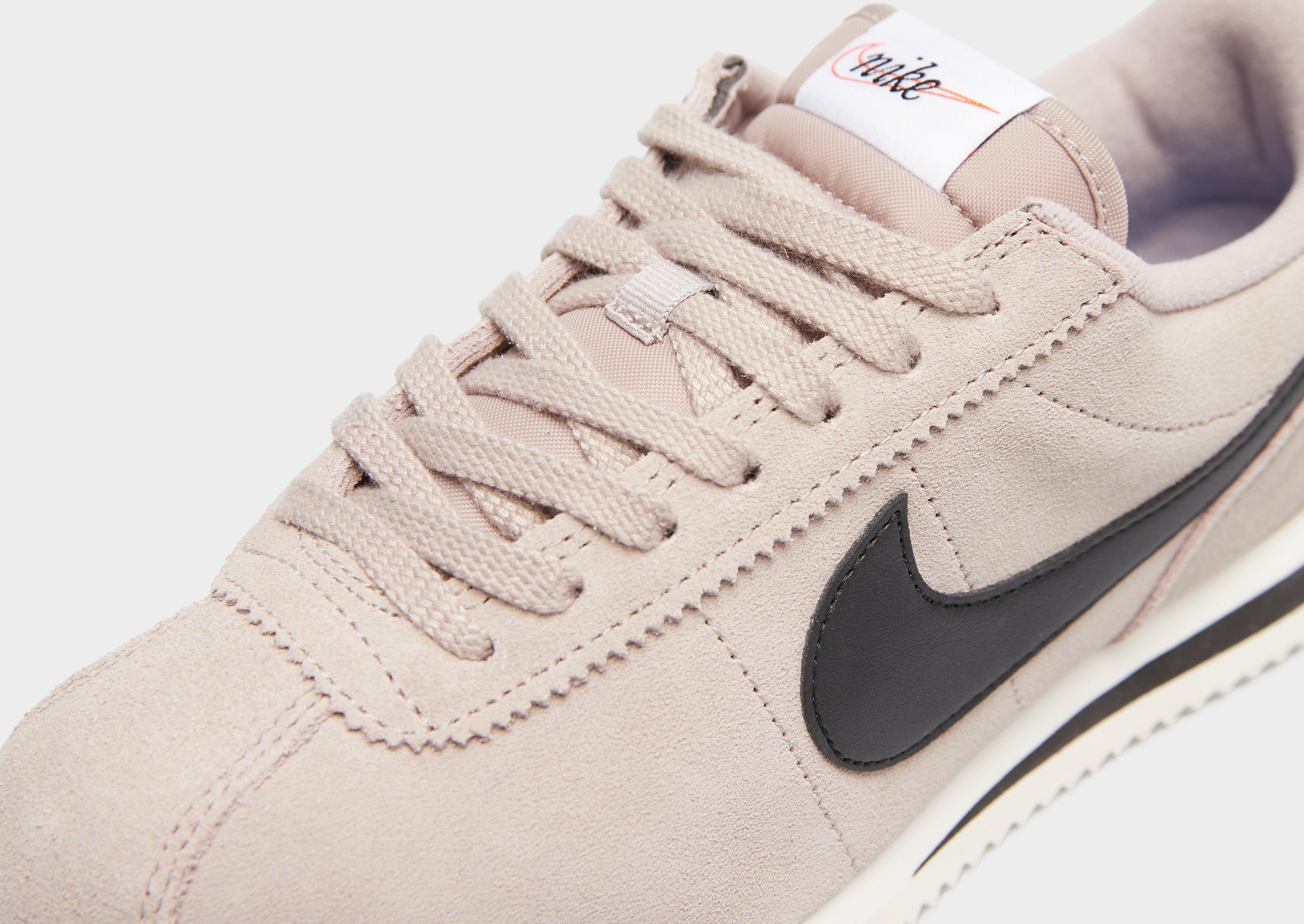 Buty sneakersy damskie NIKE W CORTEZ SUEDE IB1857-201 Szary