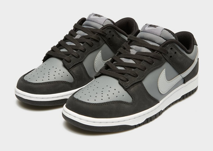 Adidași pentru bărbați NIKE DUNK LOW  IB3079-001 Negru