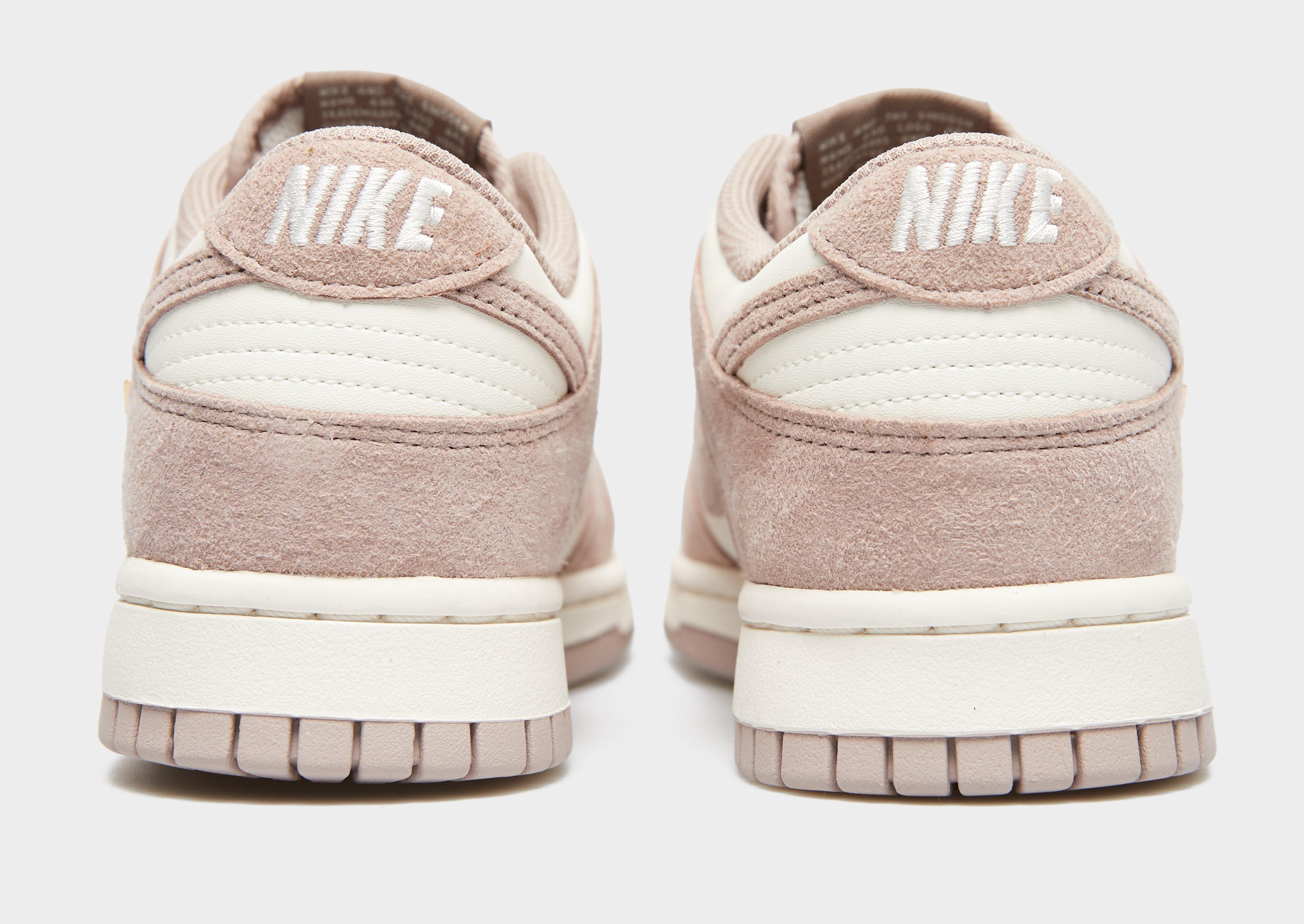 Buty sneakersy damskie NIKE W DUNK LOW NC IB4417-105 Beżowy