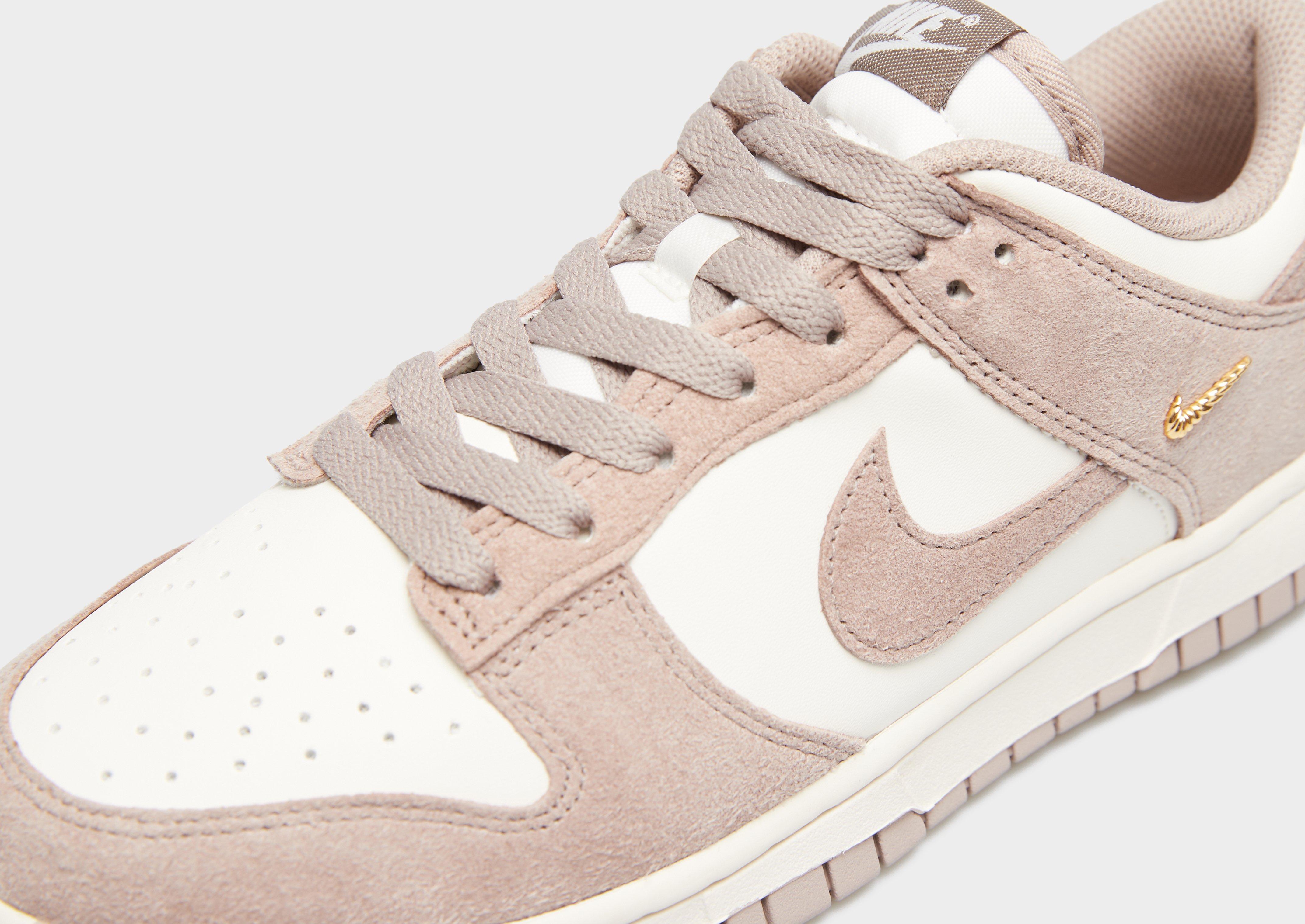 Buty sneakersy damskie NIKE W DUNK LOW NC IB4417-105 Beżowy