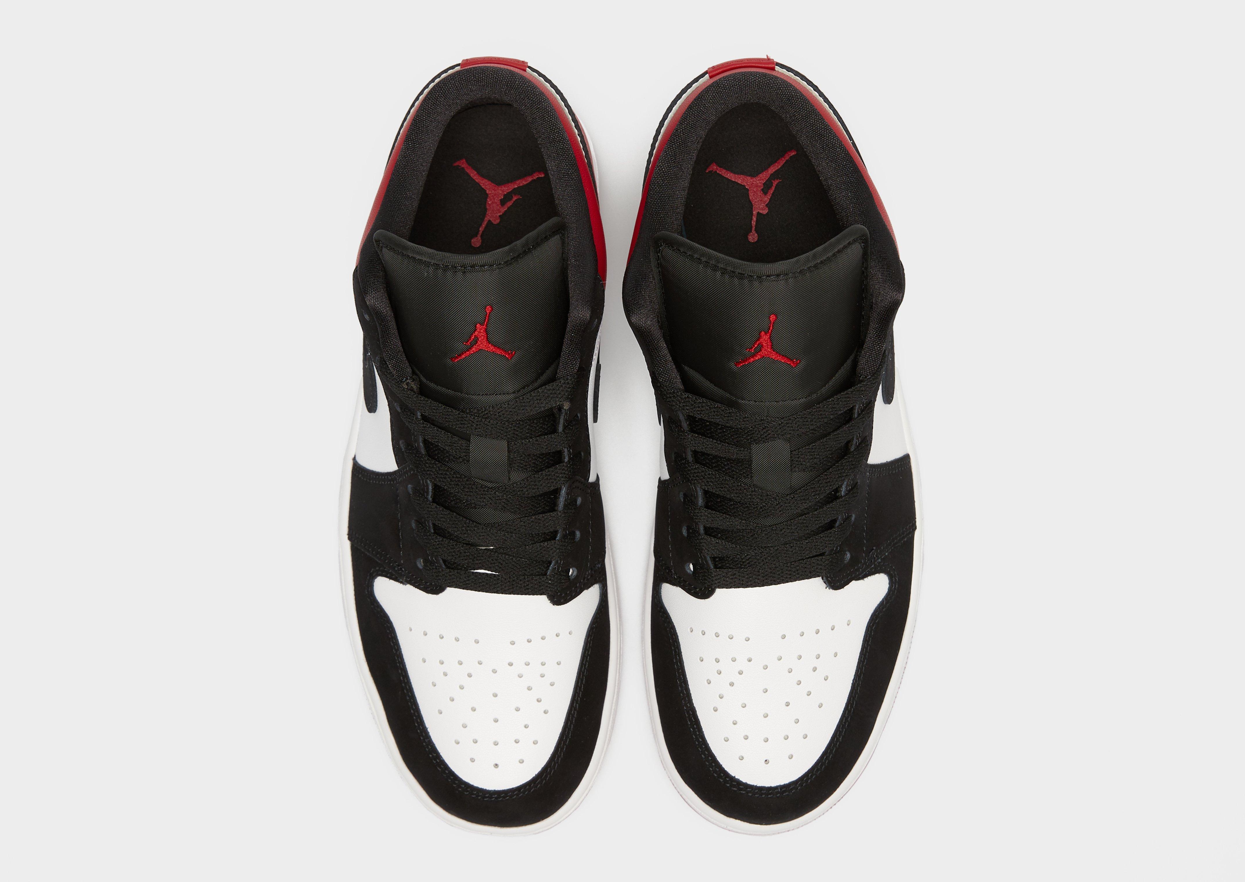 Мъжки маратонки AIR JORDAN 1 LOW SE  IB8971-106 Бял