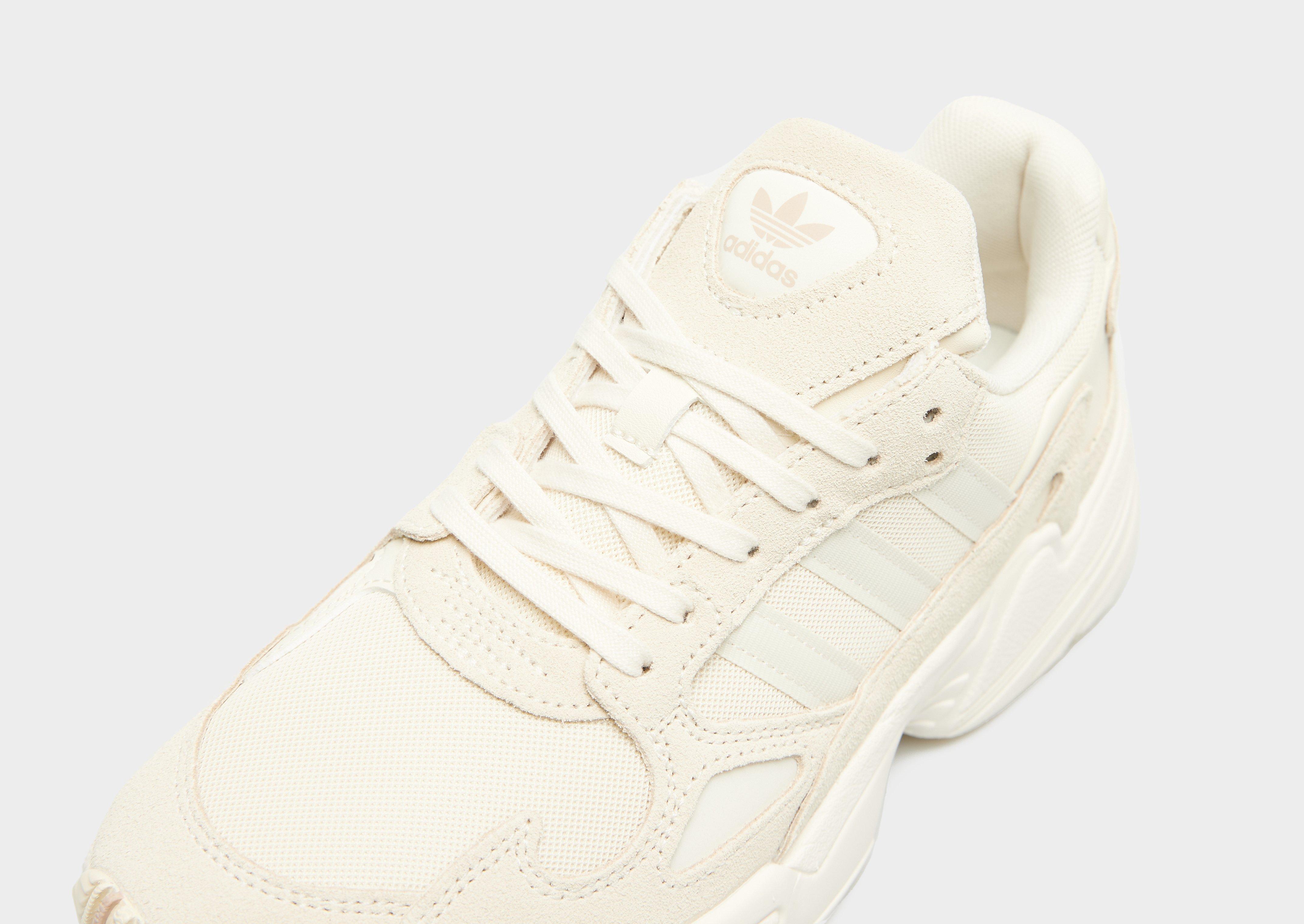 Дамски обувки ADIDAS FALCON W  ID8734 Златист