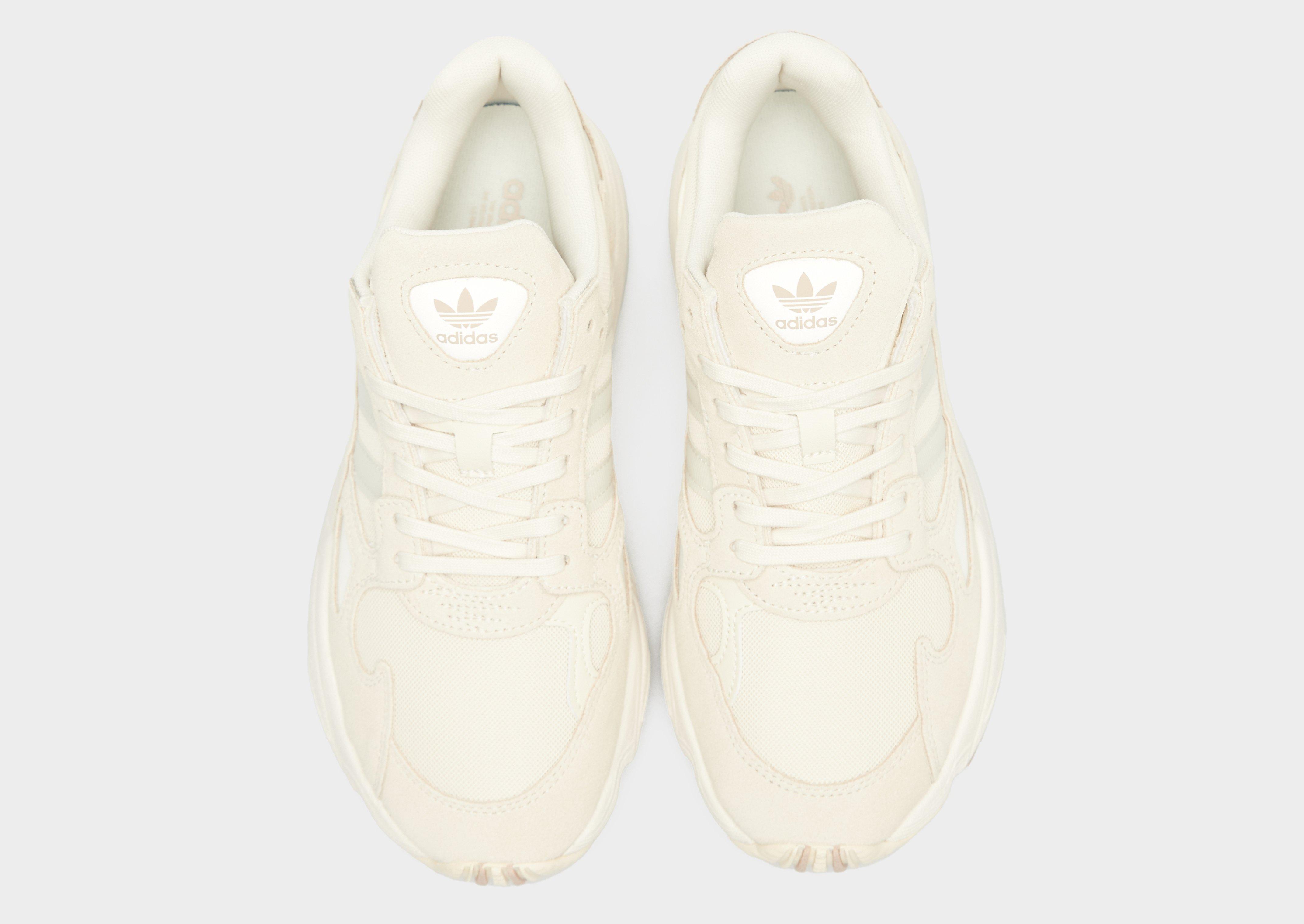 Дамски обувки ADIDAS FALCON W  ID8734 Златист