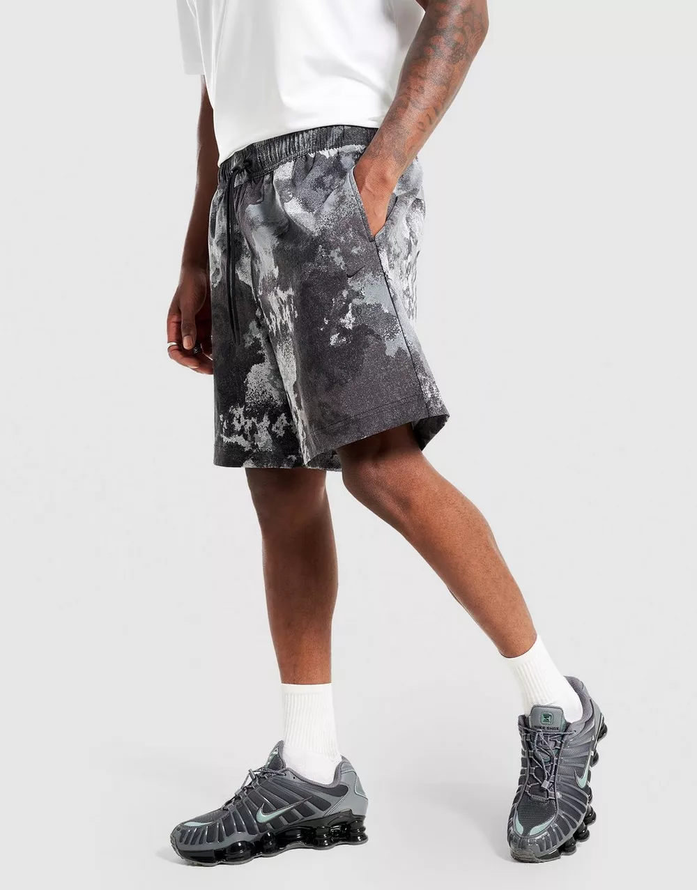 NIKE ШОРТИ M NK DF TECH WVN SHORT AOP, фото 1 з 4