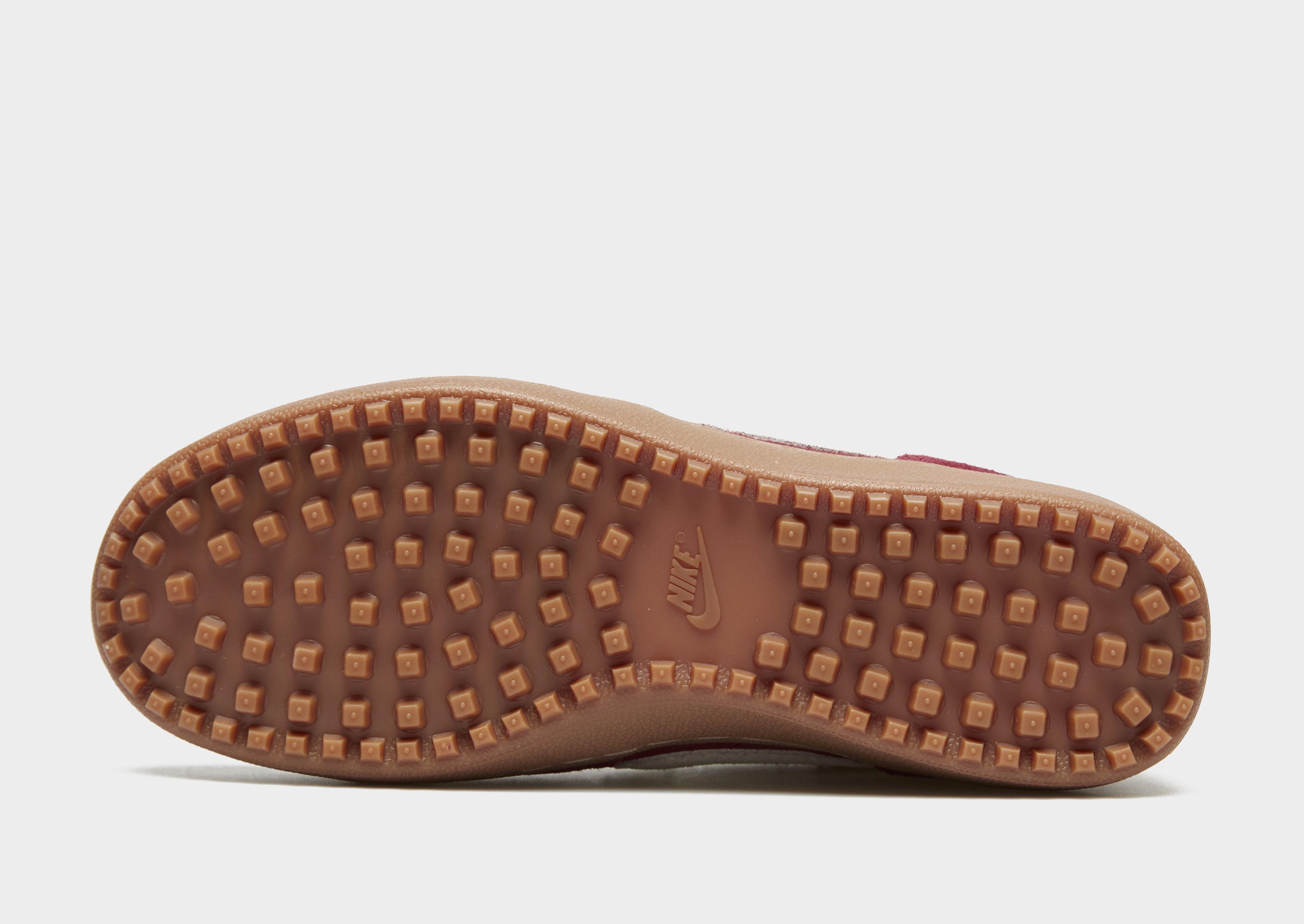 Wmns Nike Field General Suede.