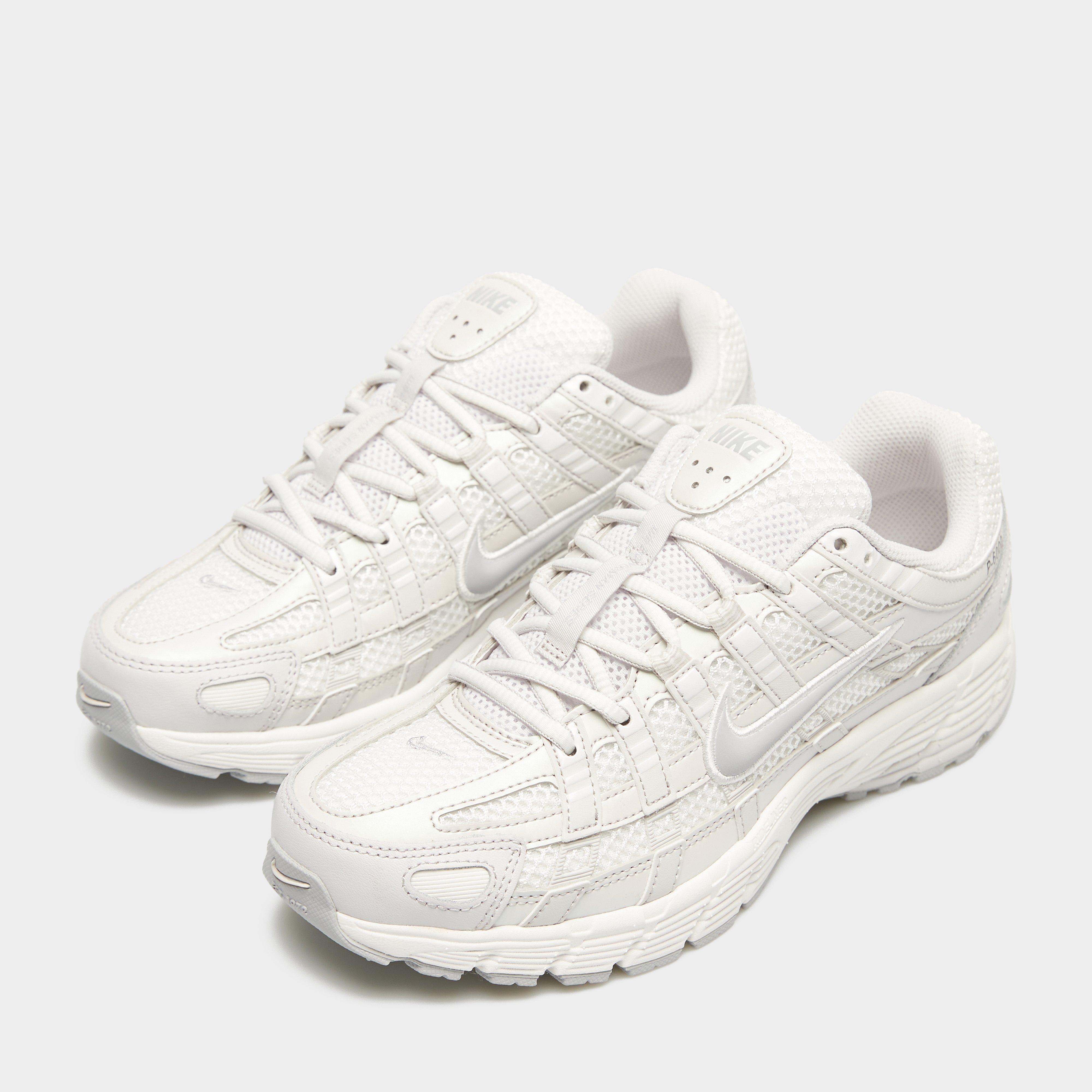 Adidași de damă NIKE W P-6000 SE