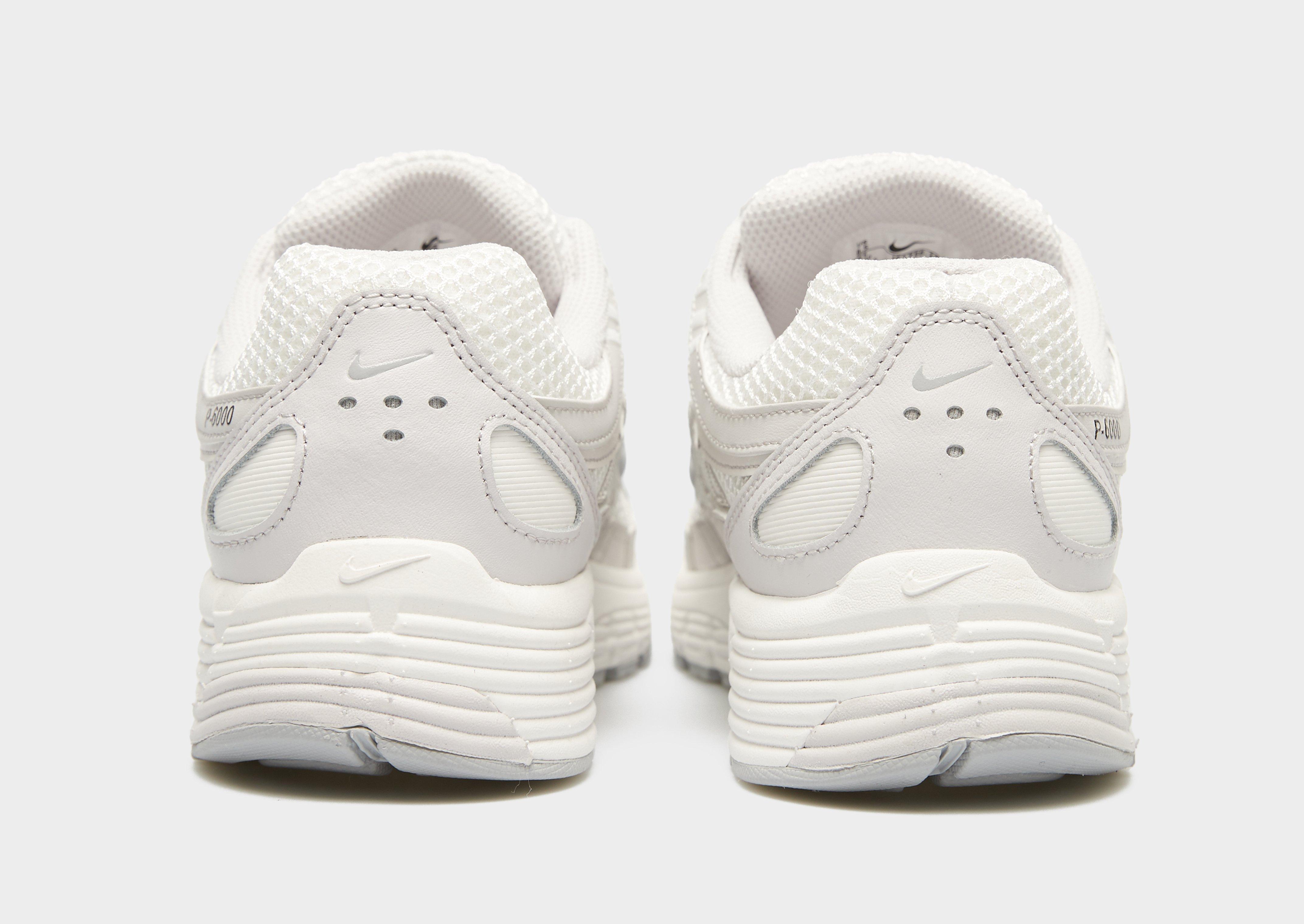 Adidași de damă NIKE W P-6000 SE IF1756-100 Gri