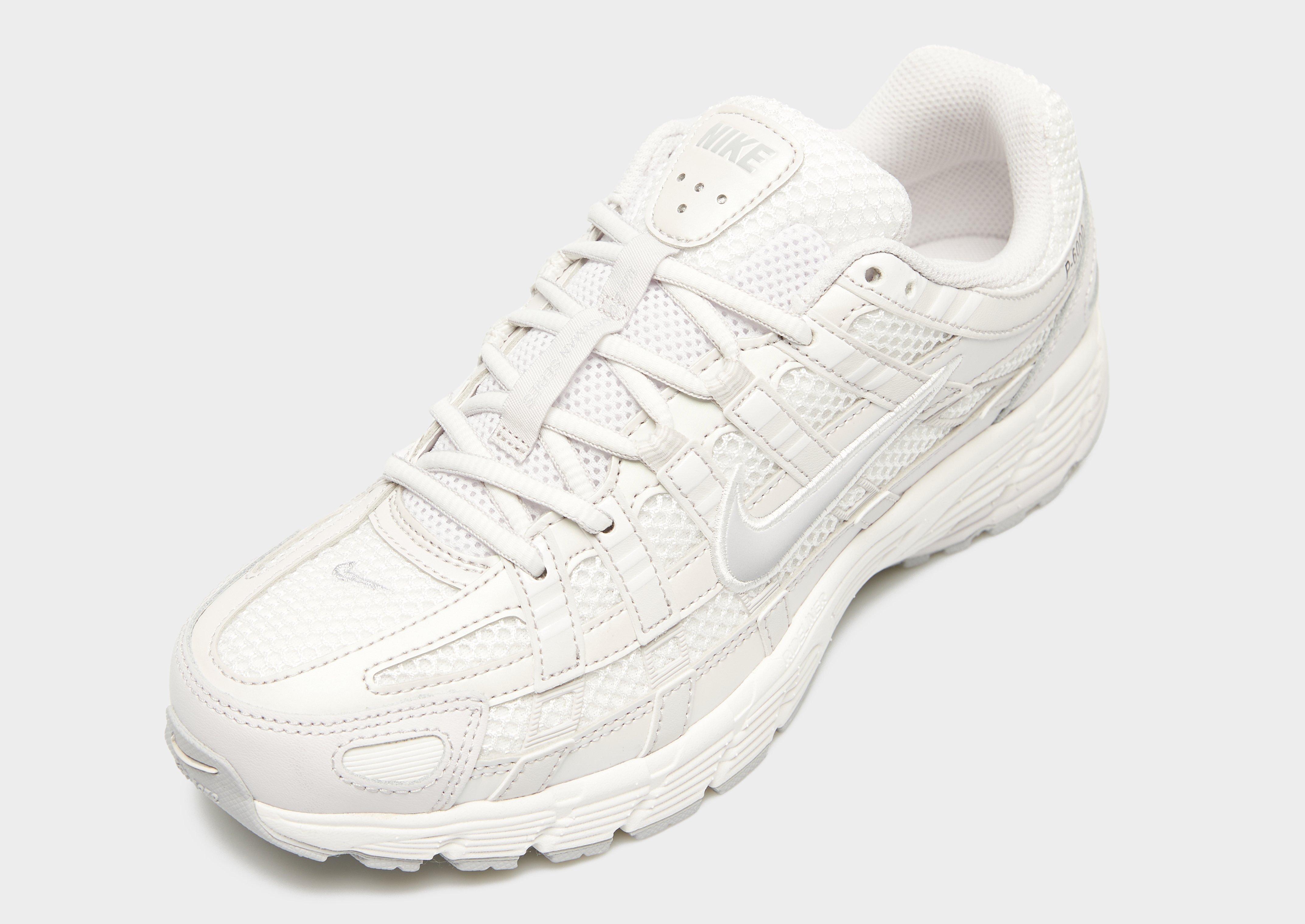 Adidași de damă NIKE W P-6000 SE IF1756-100 Gri