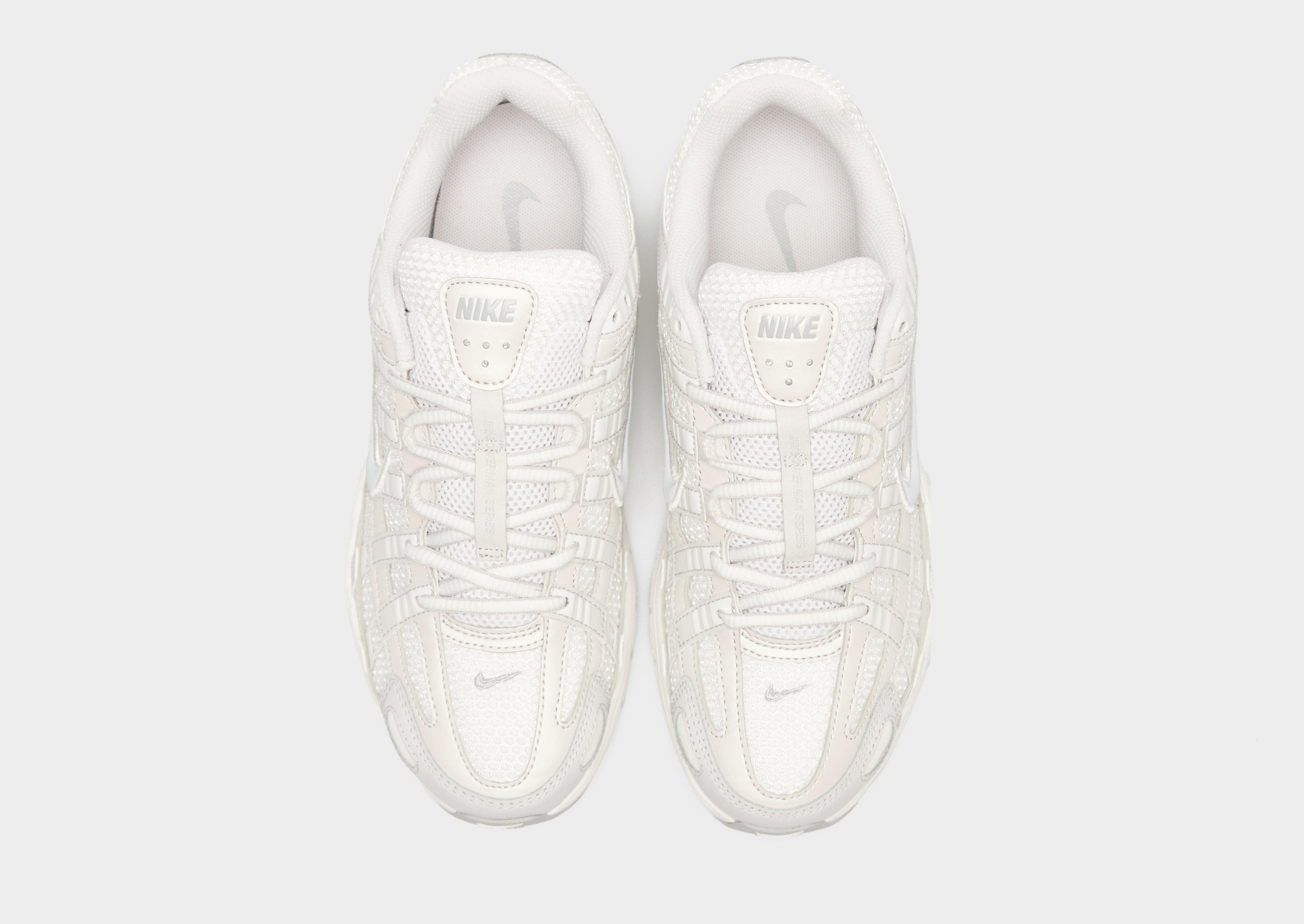 Adidași de damă NIKE W P-6000 SE IF1756-100 Gri