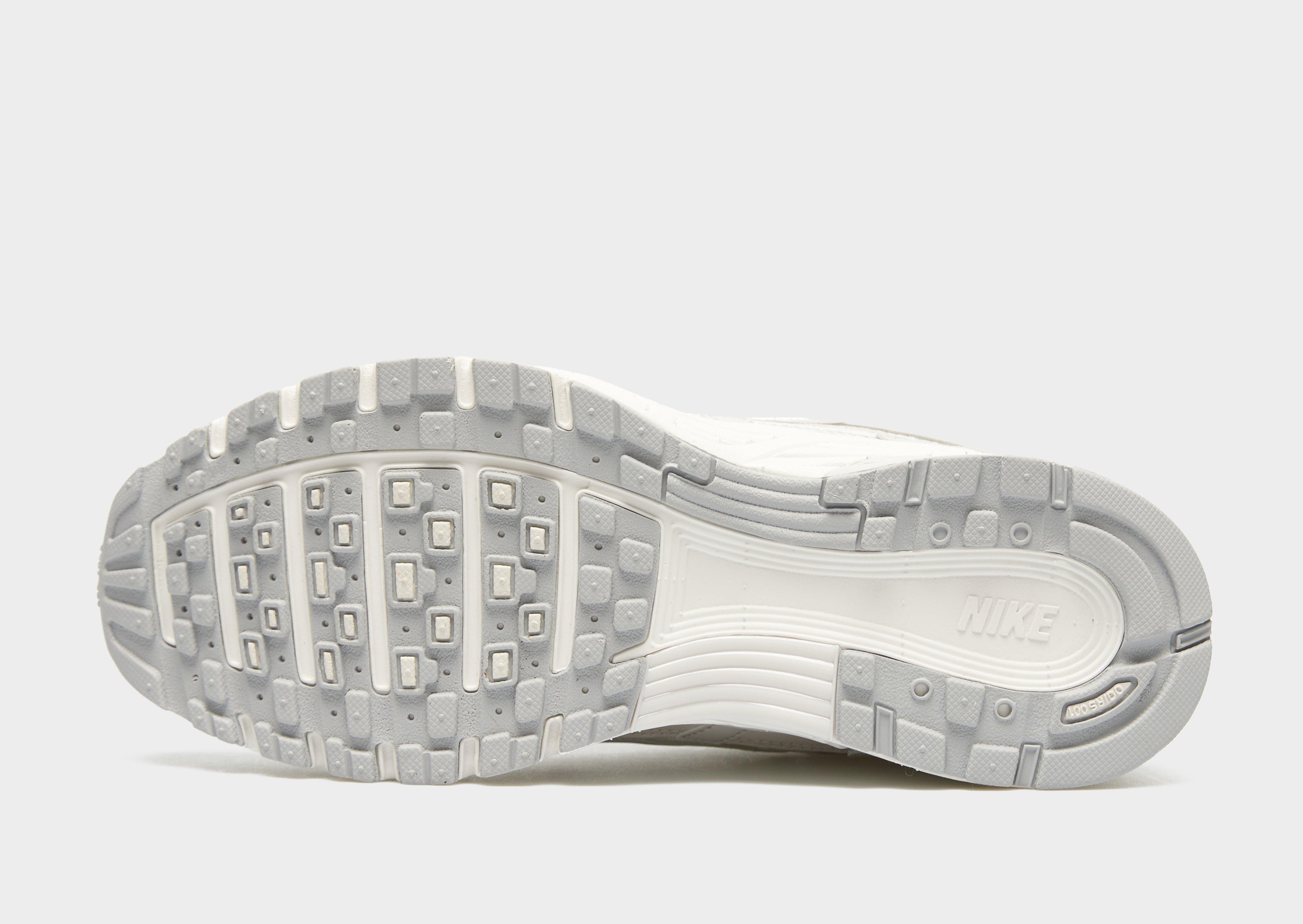 Adidași de damă NIKE W P-6000 SE IF1756-100 Gri