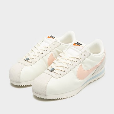 Adidași de damă W NIKE CORTEZ SE