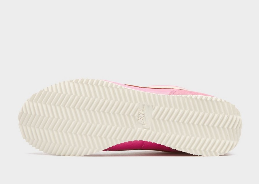Női sneakers NIKE W CORTEZ SE IF1764-601 Rózsaszín