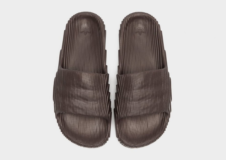 Női papucsok és flip-flopok ADIDAS ADILETTE 22 W