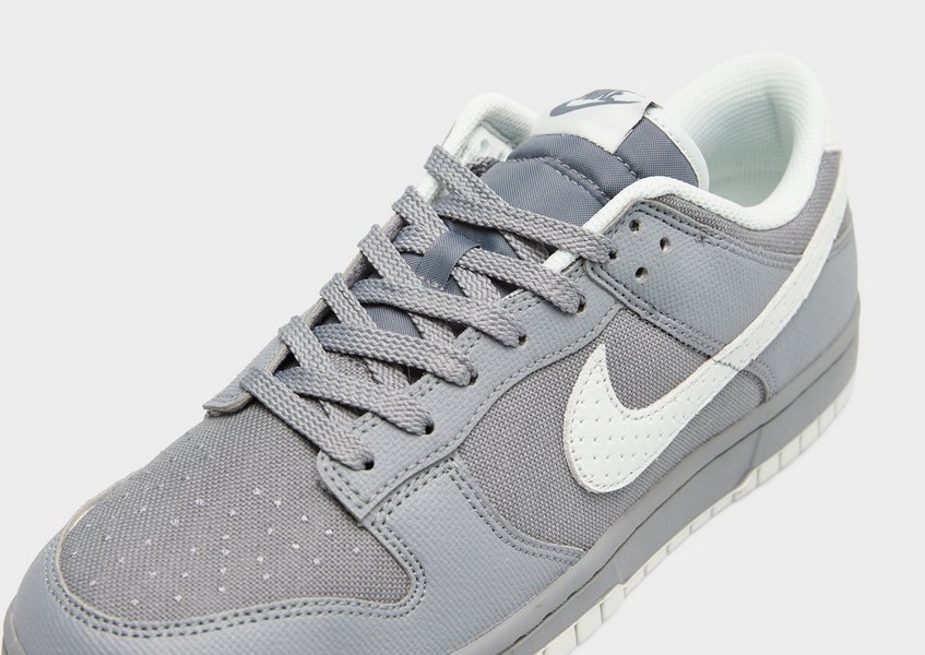 Nike Dunk Low Retro