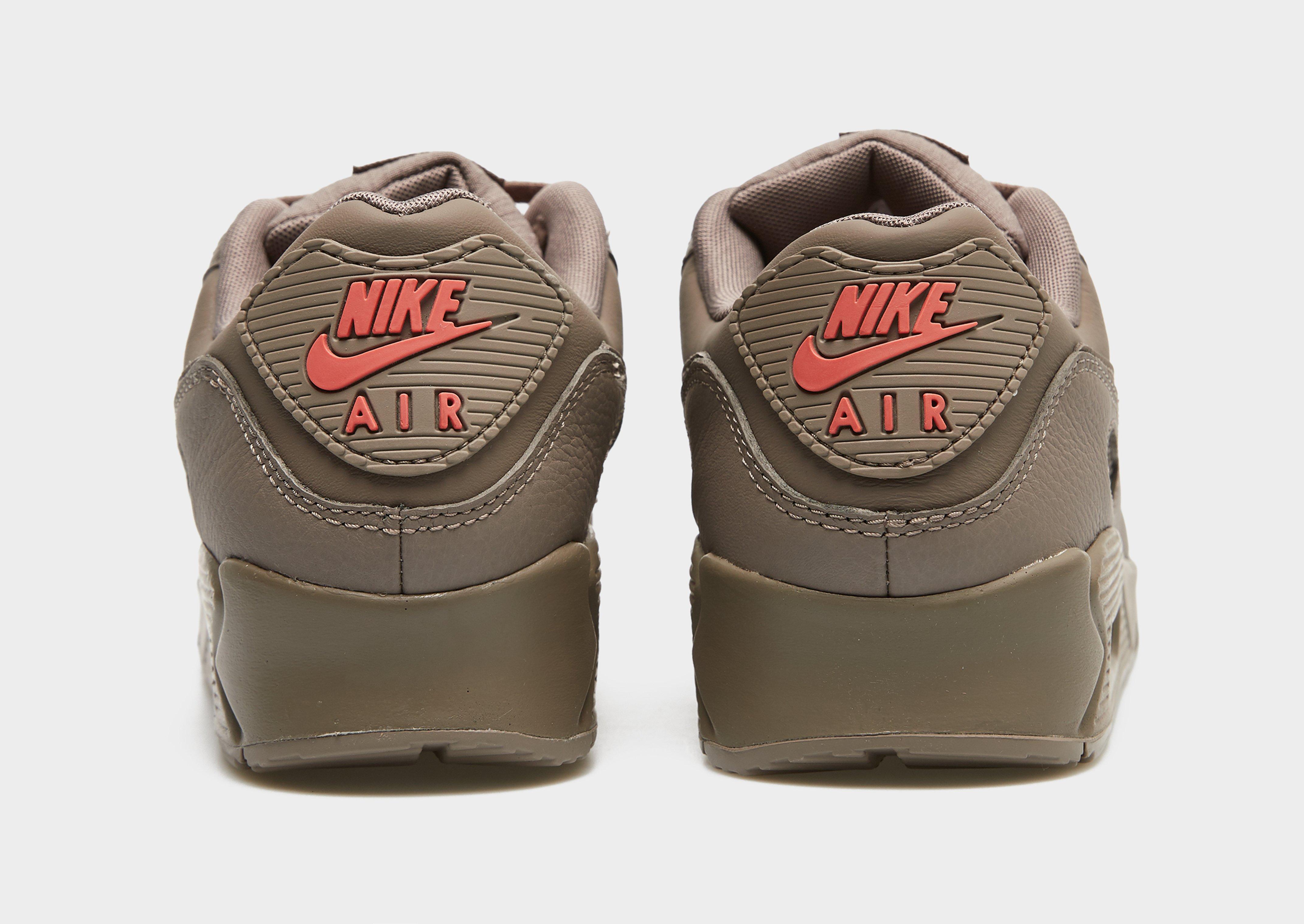 Adidași pentru bărbați NIKE AIR MAX 90 IH2063-201 Maro