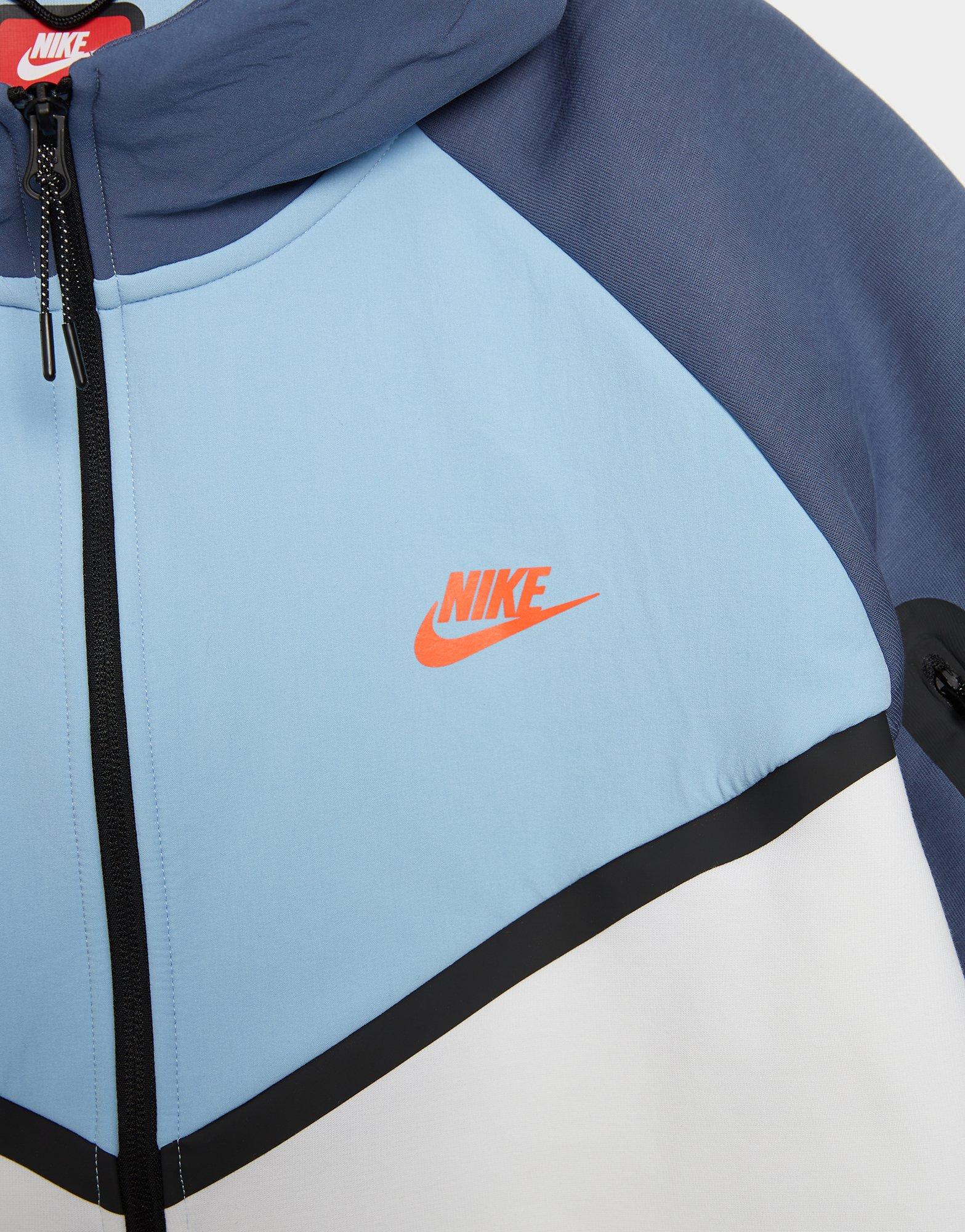 Мъжка блуза NIKE СУИТЧЪР СЪС ЗАКОПЧАВАНЕ   С КАЧУЛКА M NK TCH MIX WR IH4302-100 Син