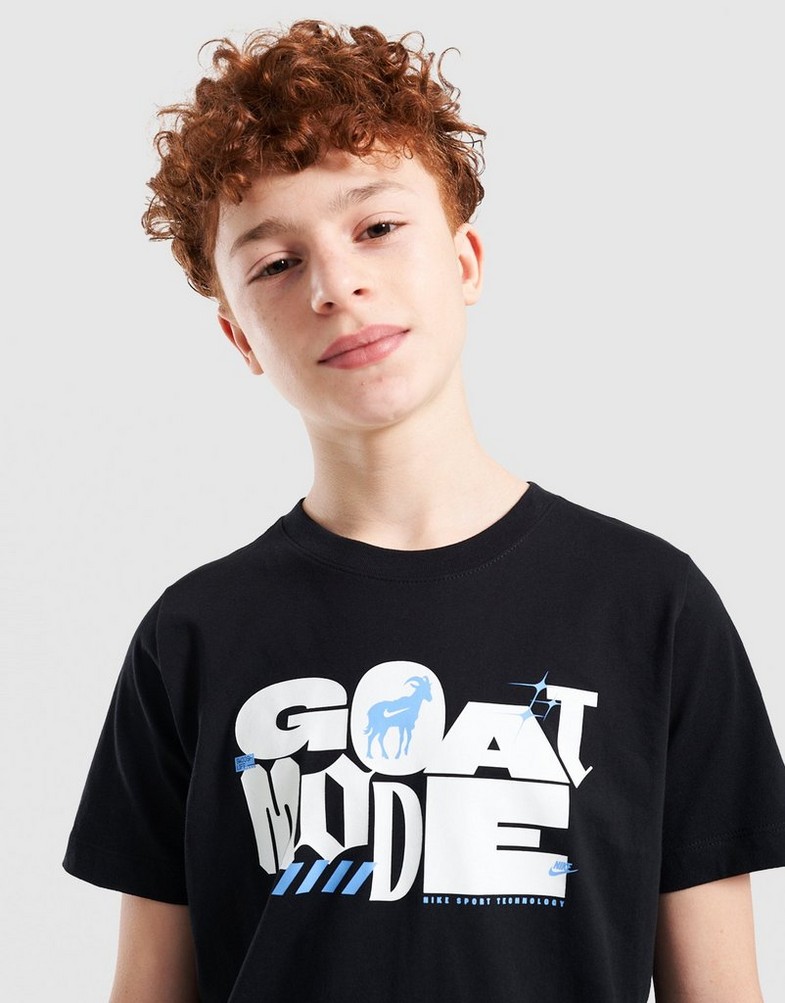 NIKE ТЕНИСКА K NSW TEE GOAT MODE II0459-010 | Черен цвят ▷ JD Sports