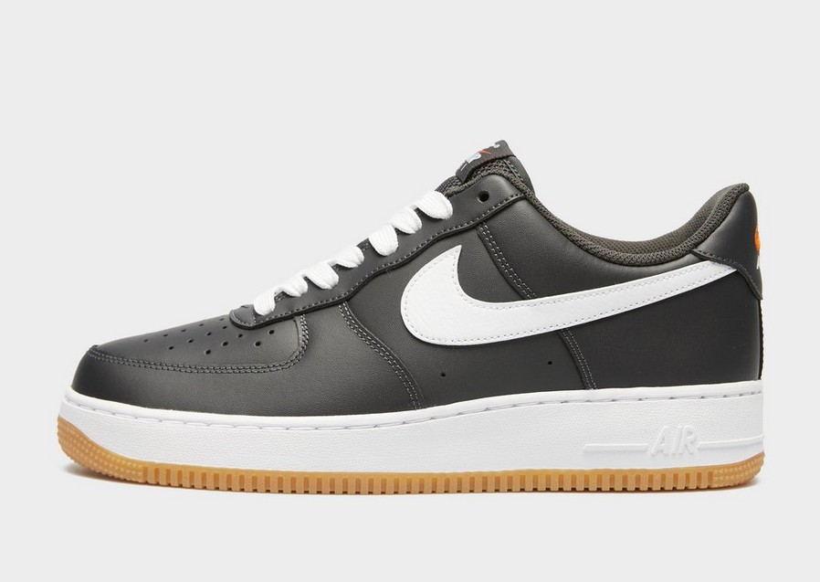 Чоловічі кросівки NIKE AIR FORCE 1 '07 LV8  II7630-001 Чорний