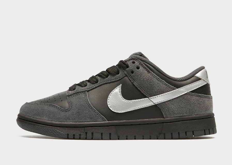 Дамски обувки NIKE WMNS NIKE DUNK LOW II7636-001 Черен