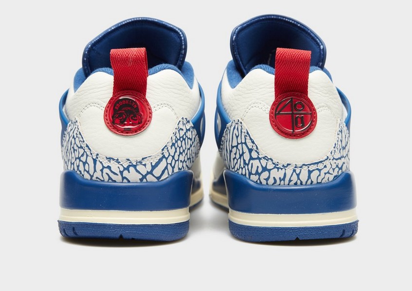 Jordan Spizike Low