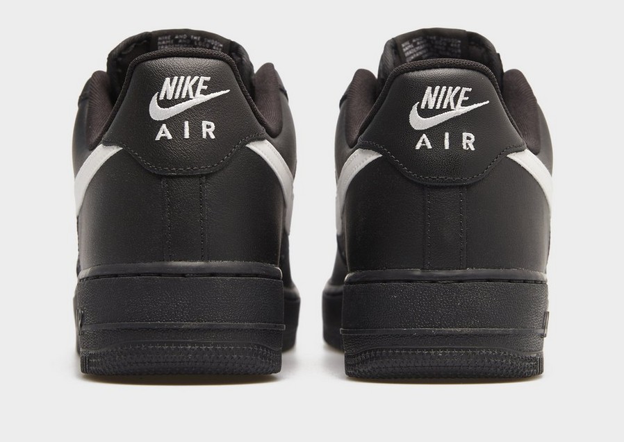 NIKE AIR FORCE 1 '07 LOW LV8 TECH Sneakers Bărbați Negru IR0952