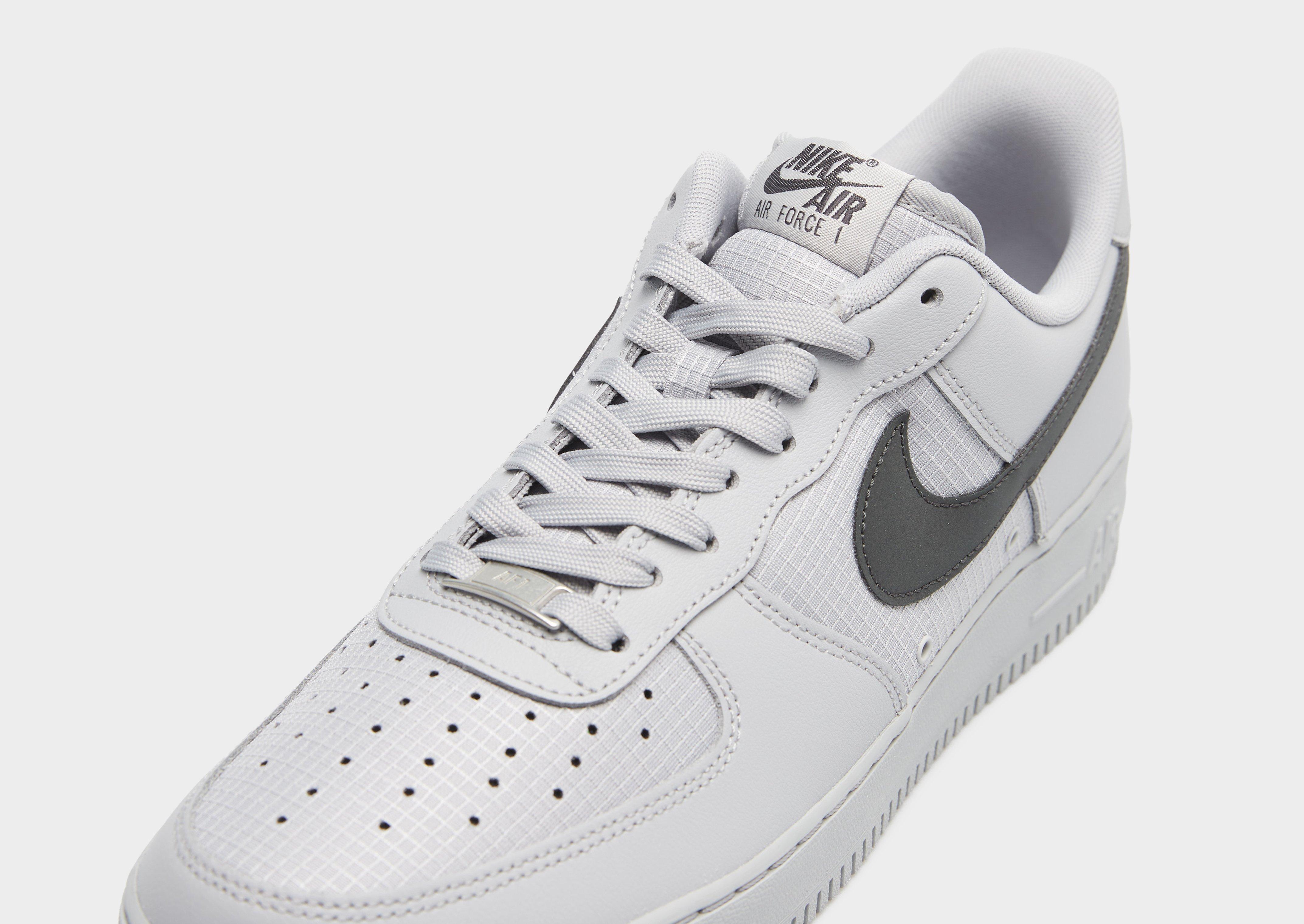 NIKE AIR FORCE 1 '07 LOW LV8 TECH Sneakers Bărbați Gri IR0952-002