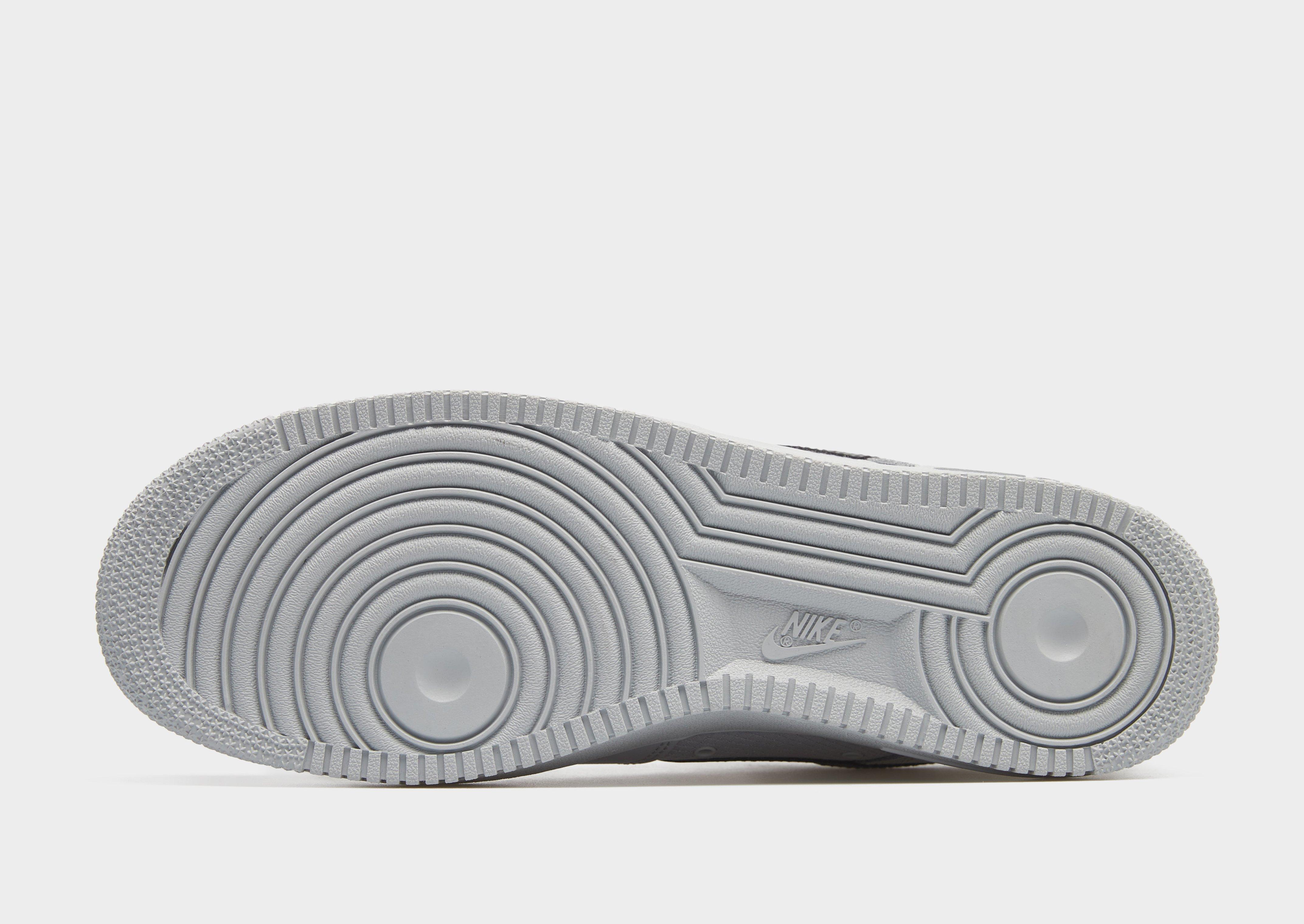 Nike Air Force 1 '07 Low Lv8 Tech