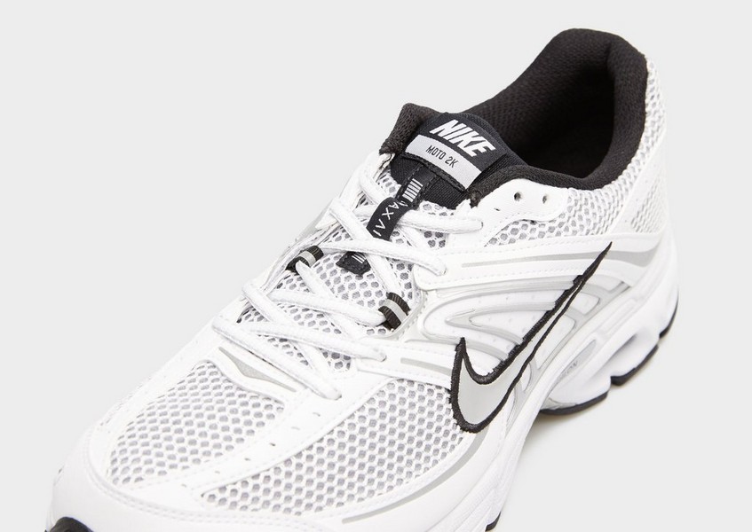 Nike Air Max Moto 2K