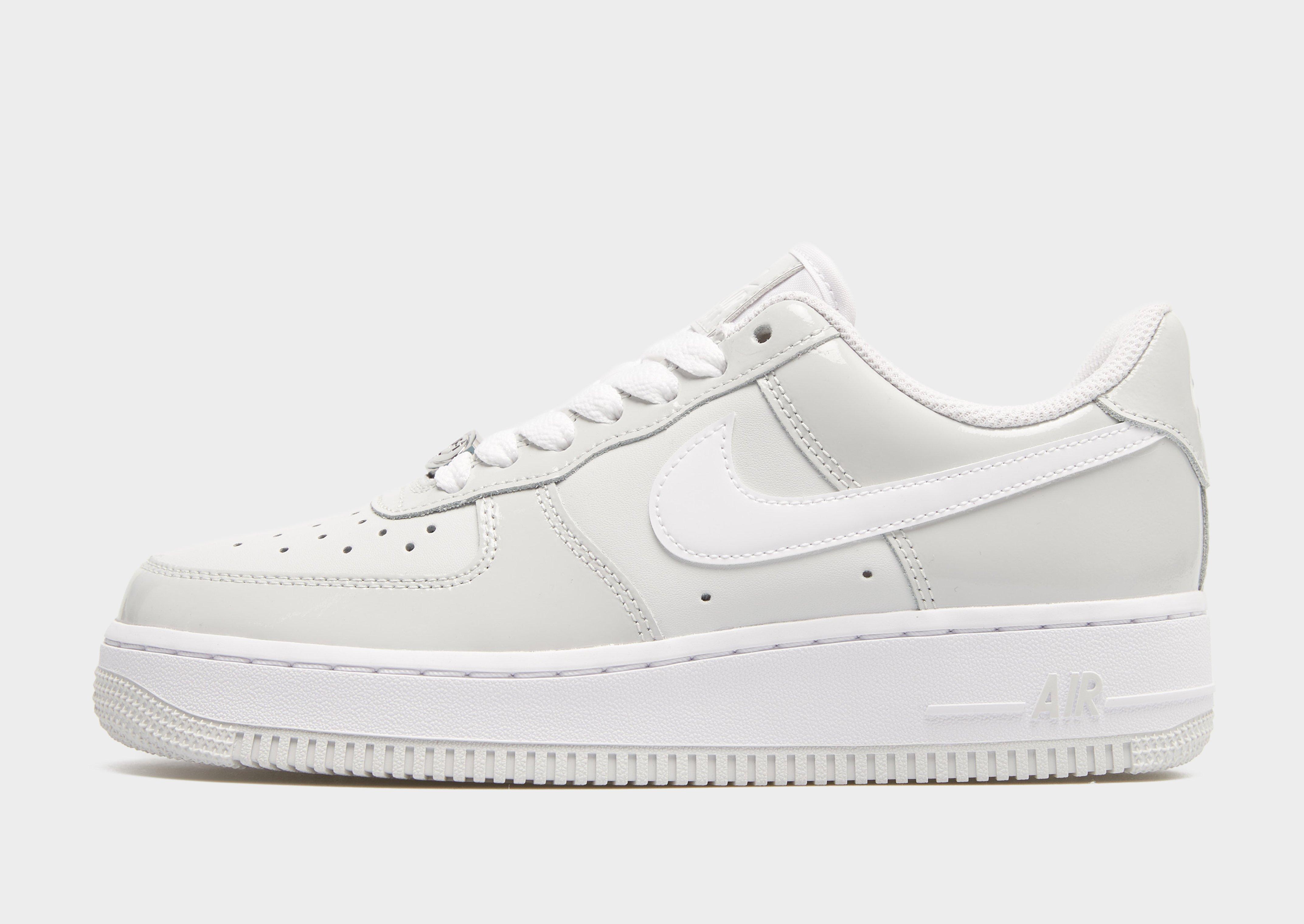 Nike Wmns Air Force 1 ’07