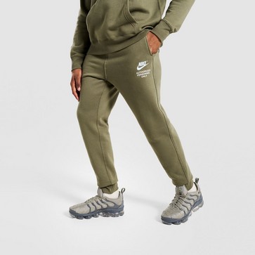 Pantaloni culoare verde • JD Sports România