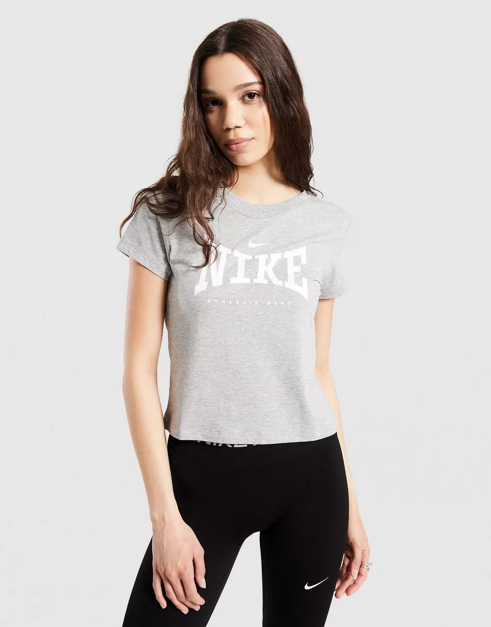 NIKE ФУТБОЛКА W NSW MOD CROP ATH LEAGUE TEE, фото 1 з 4