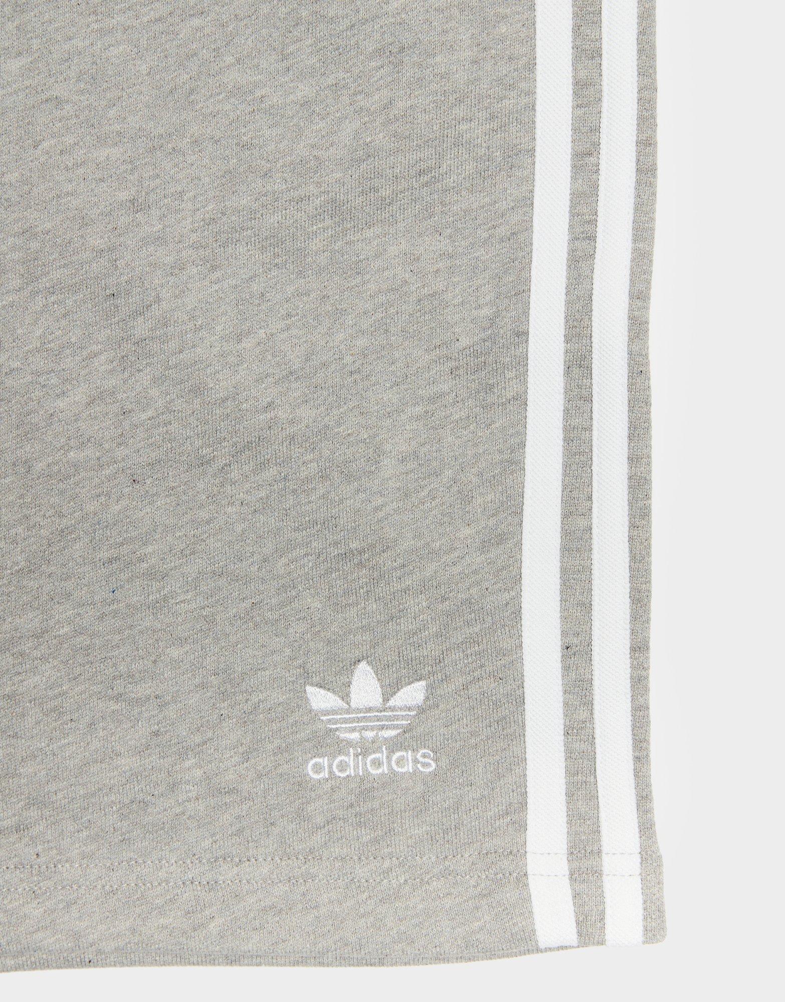 Férfi rövidnadrág ADIDAS RÖVIDNADRÁG ADICOLOR 3-STRIPES SHORT IU2340 Szürke