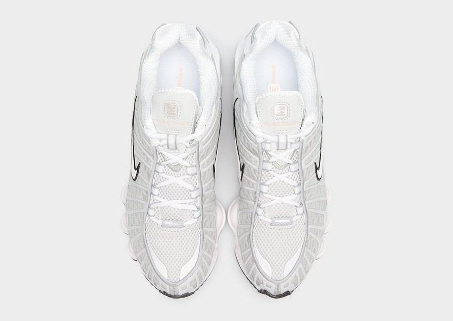 ホワイト〔4台〕 NIKE SHOX TL IU7553-054 | колір Сірий | Взуття в JD Sports