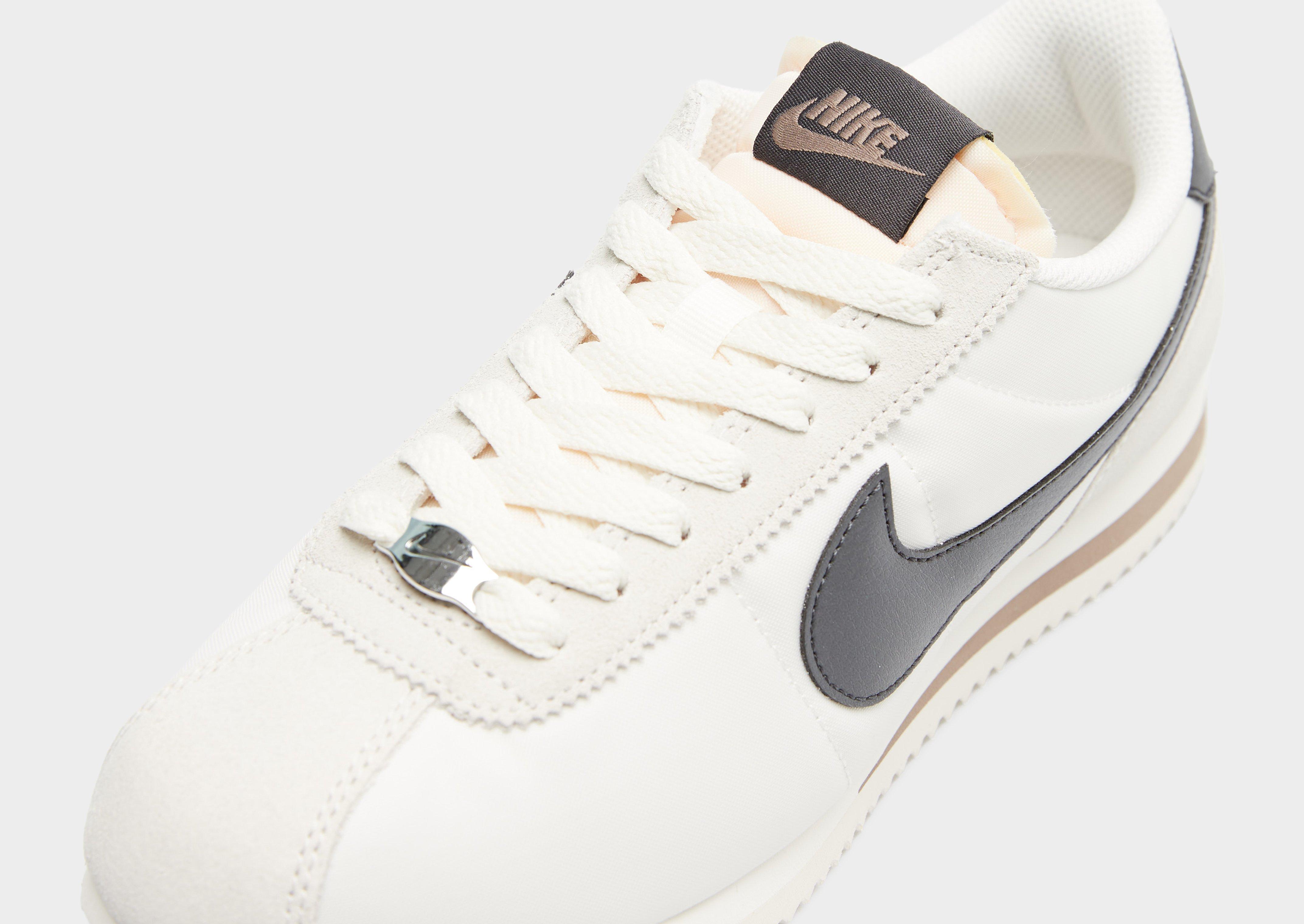 Wmns Nike Cortez Su