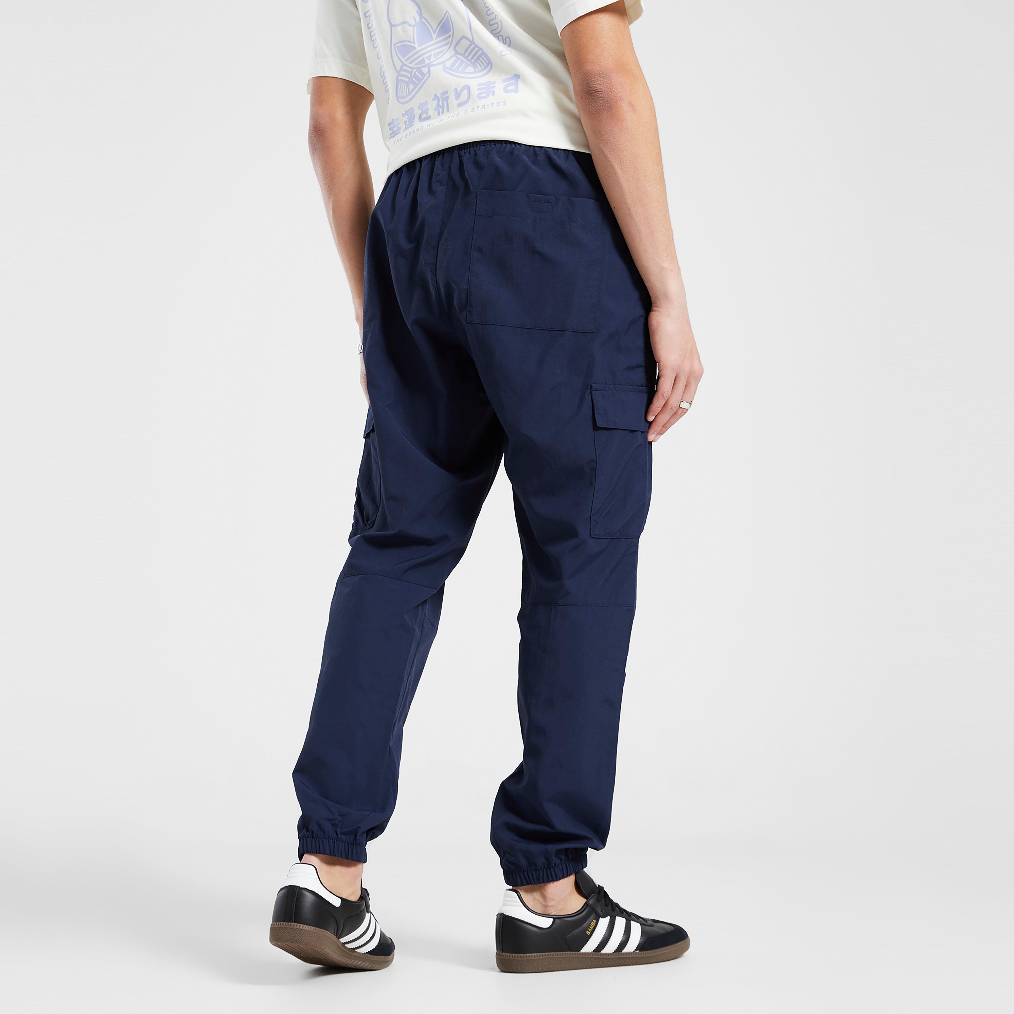 Мъжки панталони ADIDAS ПАНТАЛОНИ ESS WOVEN CARGO