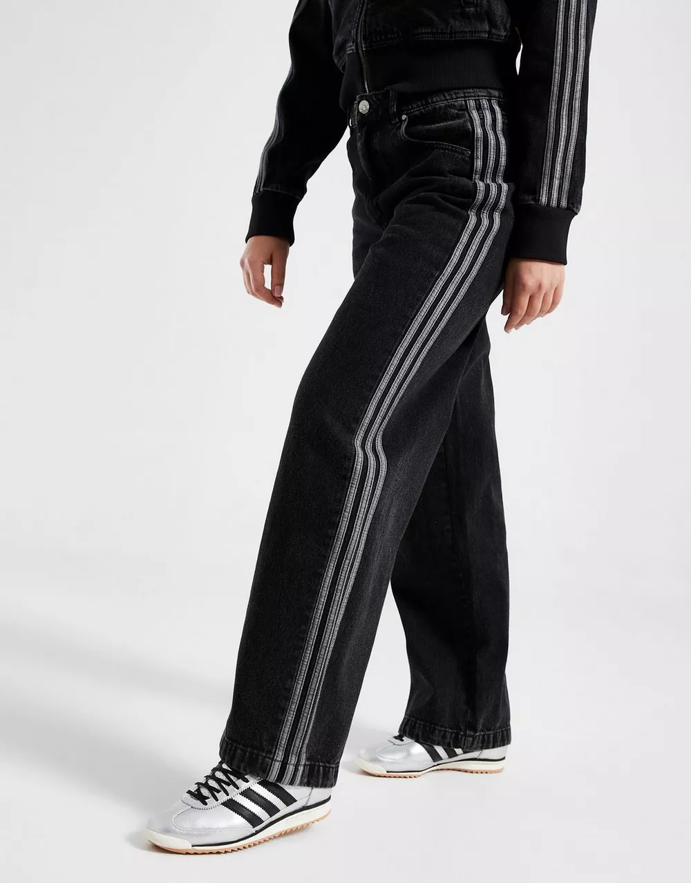ADIDAS ШТАНИ ADICOLOR DENIM 3 STRIPES TRACKPANT, фото 1 з 4