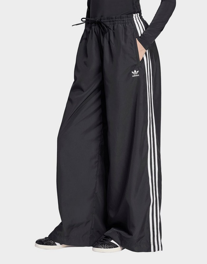 Pantaloni pentru femei ADIDAS PANTALONI  OVERSIZED TP JD3390 Negru