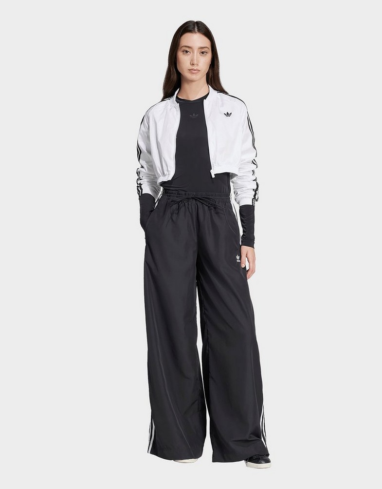 Pantaloni pentru femei ADIDAS PANTALONI  OVERSIZED TP JD3390 Negru