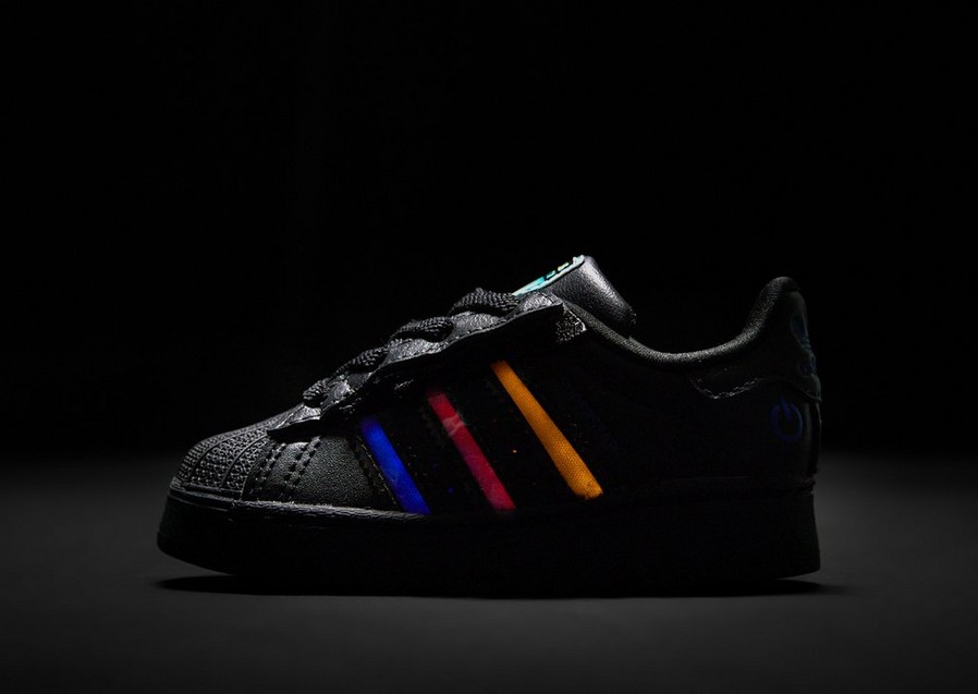 Adidași pentru copii ADIDAS SUPERSTAR LED LIGHTS CF EL I JS1295 Negru