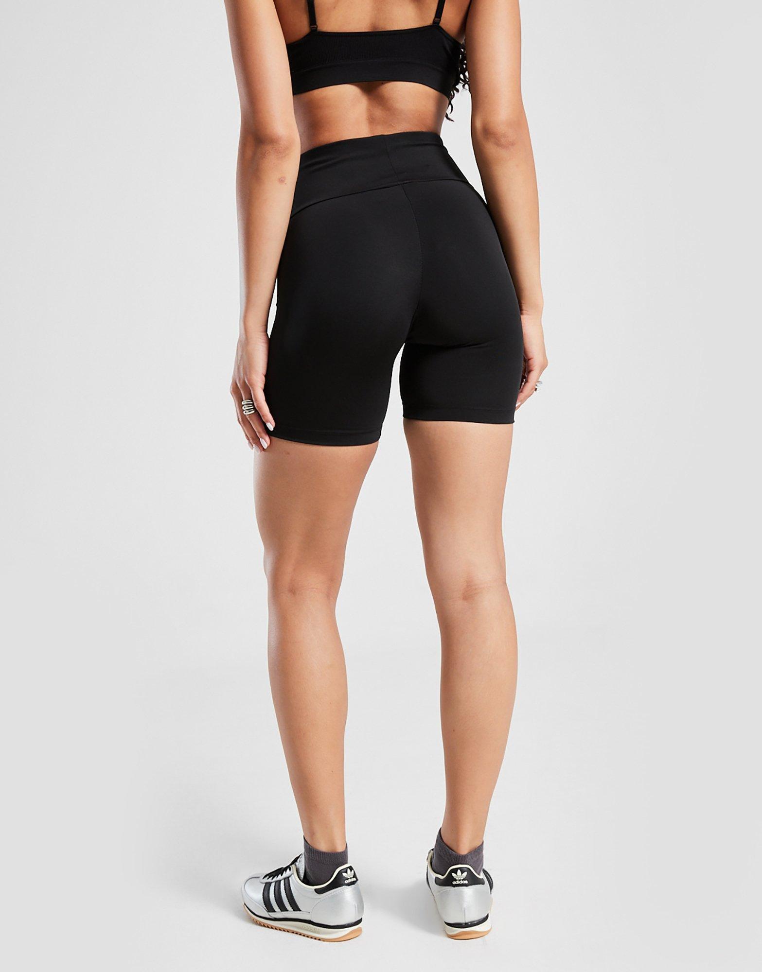 Pantaloni scurți pentru femei ADIDAS PANTALONI SCURȚI ESS SHORTS JY0079 Negru